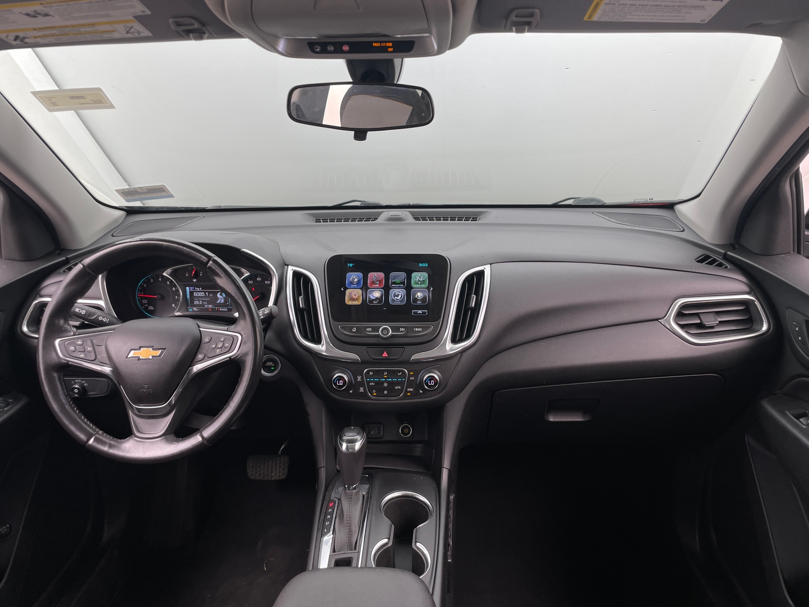 Thumbnail: 2018 Chevrolet Equinox - 3