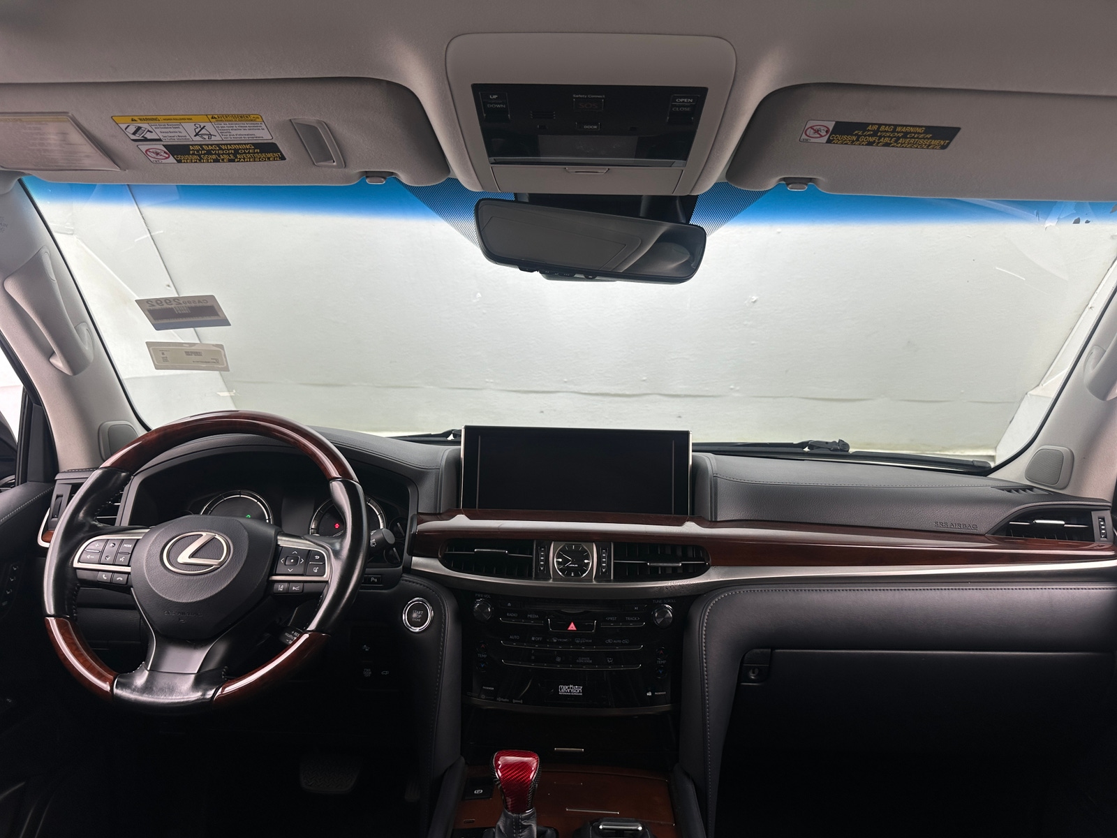 Thumbnail: 2018 Lexus LX - 2