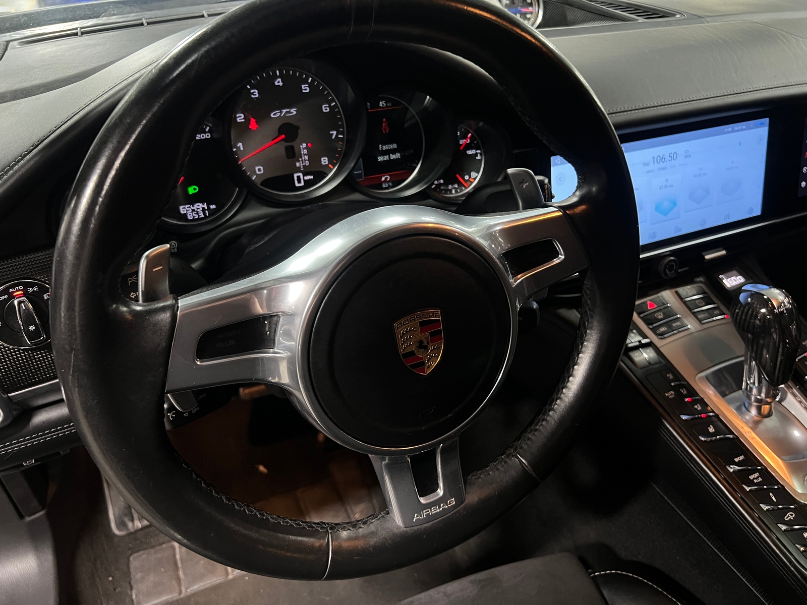 Thumbnail: 2016 Porsche Panamera - 4