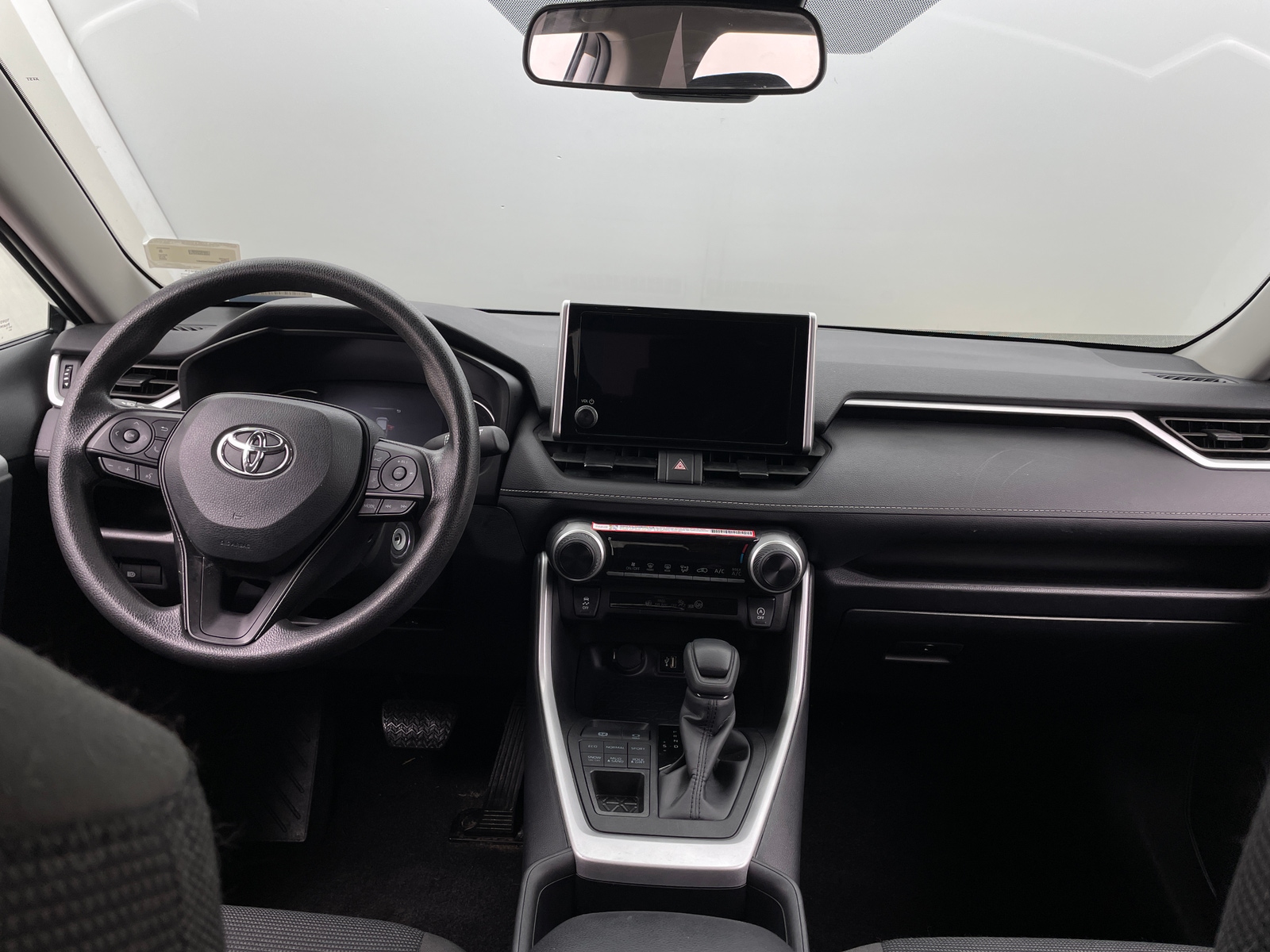 Thumbnail: 2025 Toyota RAV4 - 3