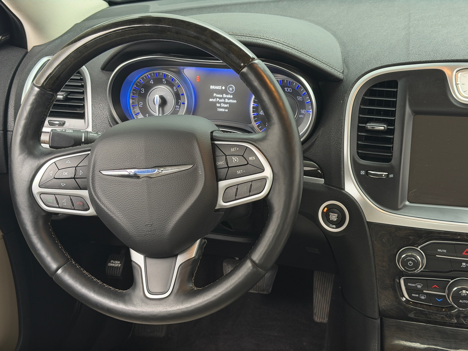 Thumbnail: 2017 Chrysler 300 - 4