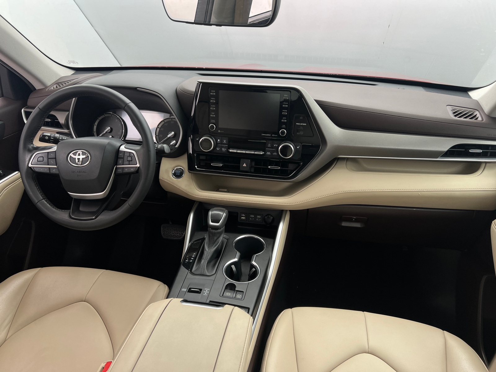 Thumbnail: 2022 Toyota Highlander - 2