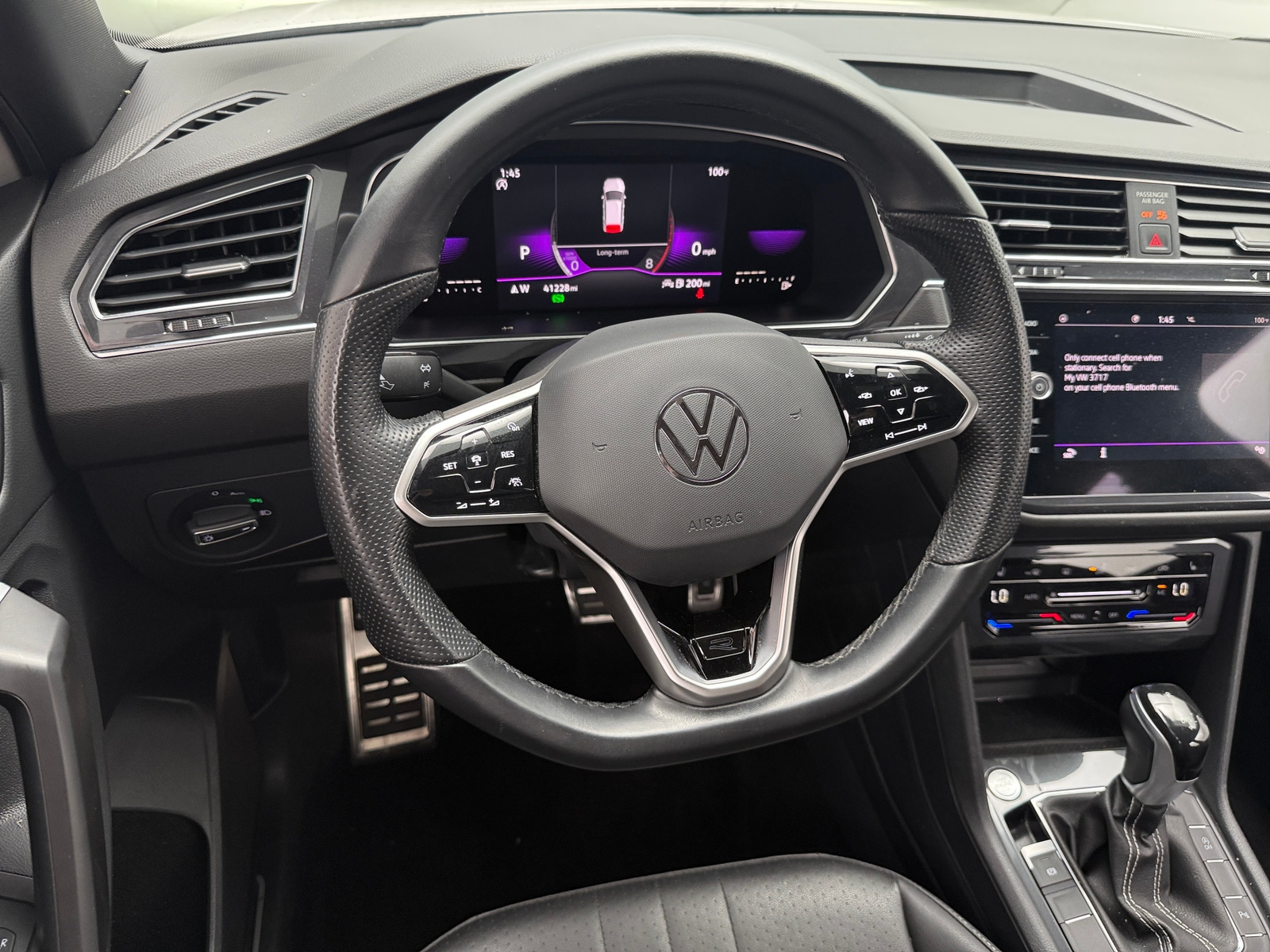Thumbnail: 2023 Volkswagen Tiguan - 4
