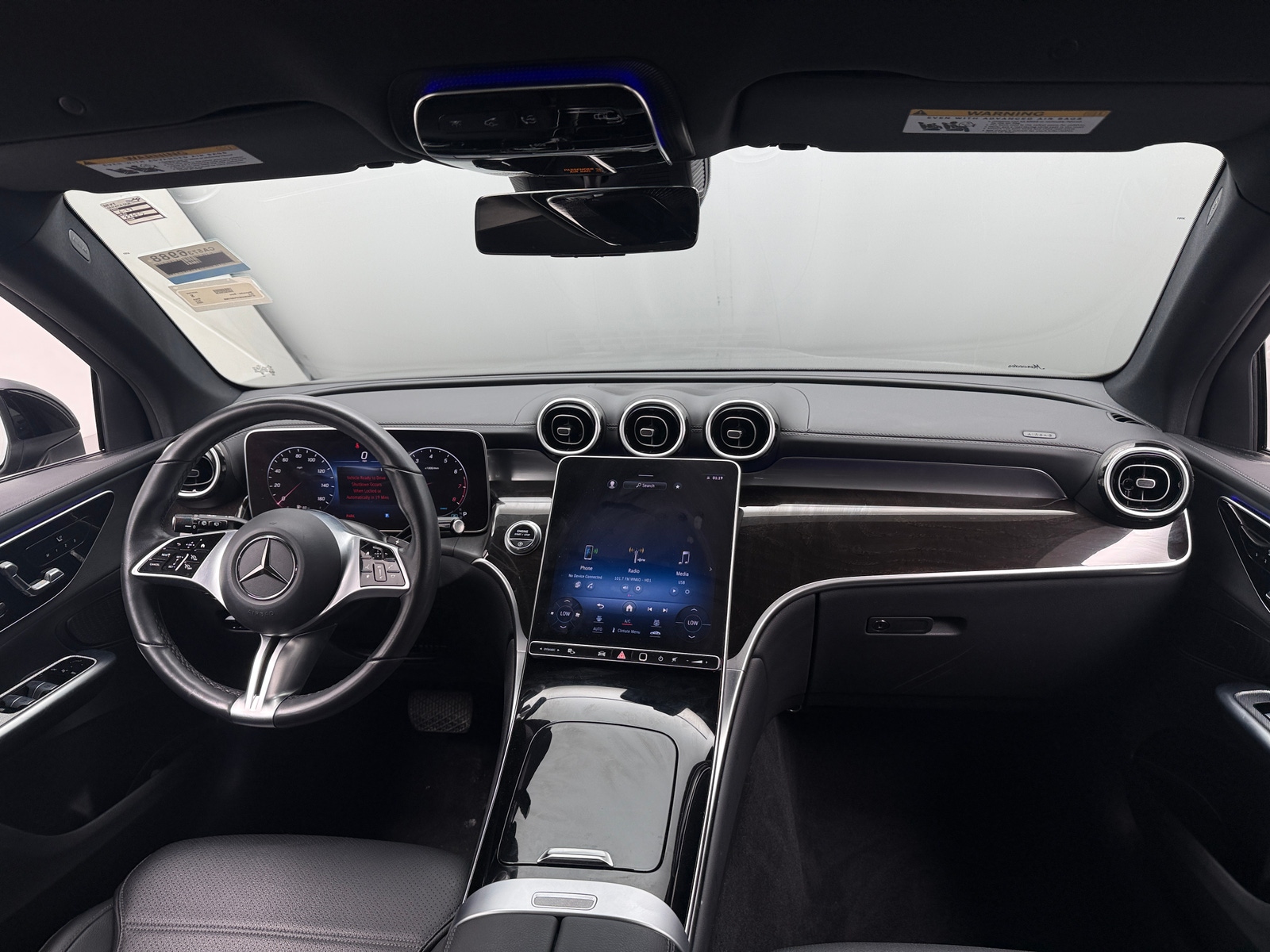 Thumbnail: 2023 Mercedes-Benz GLC - 2