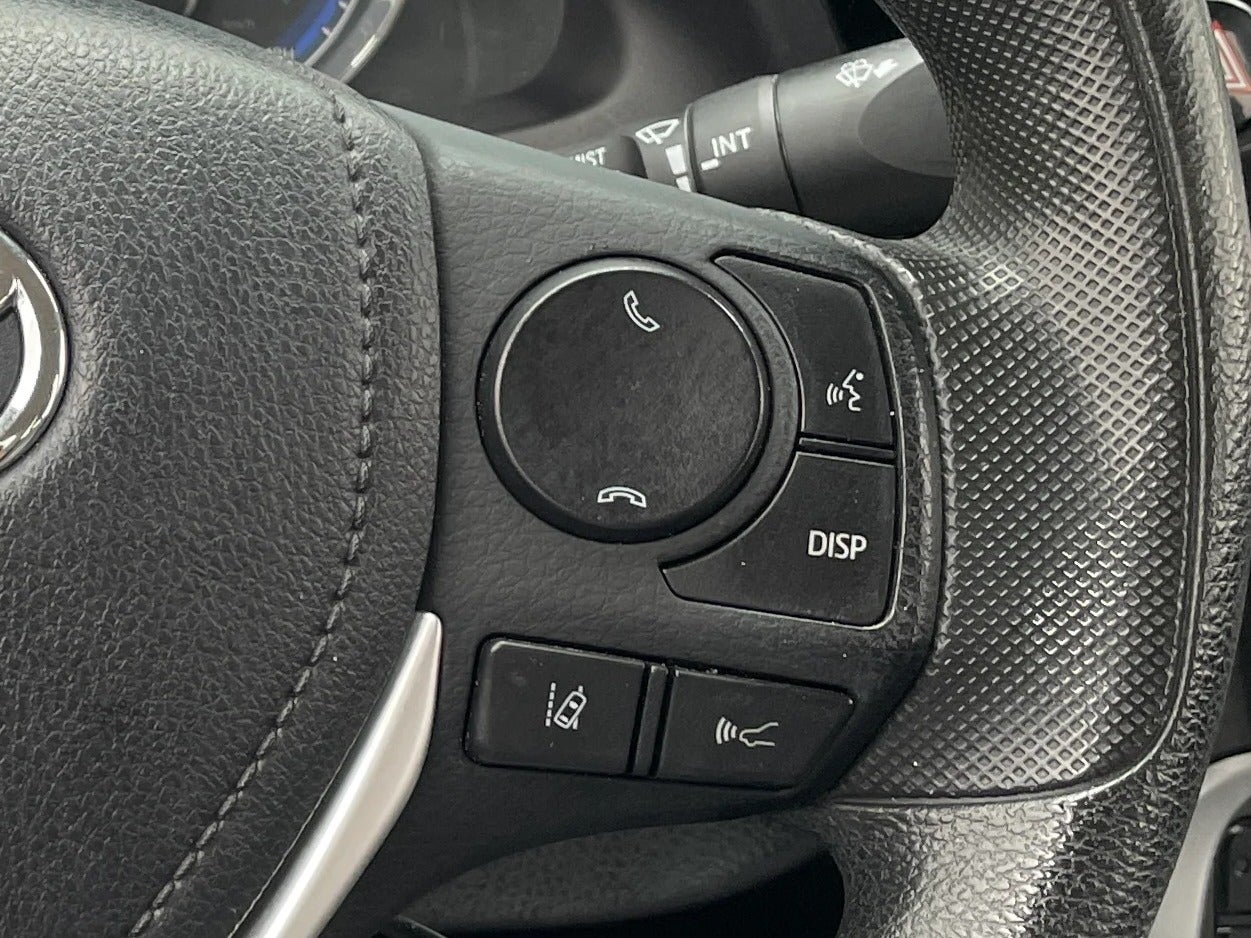 2017 Toyota Corolla LE - Photo 14