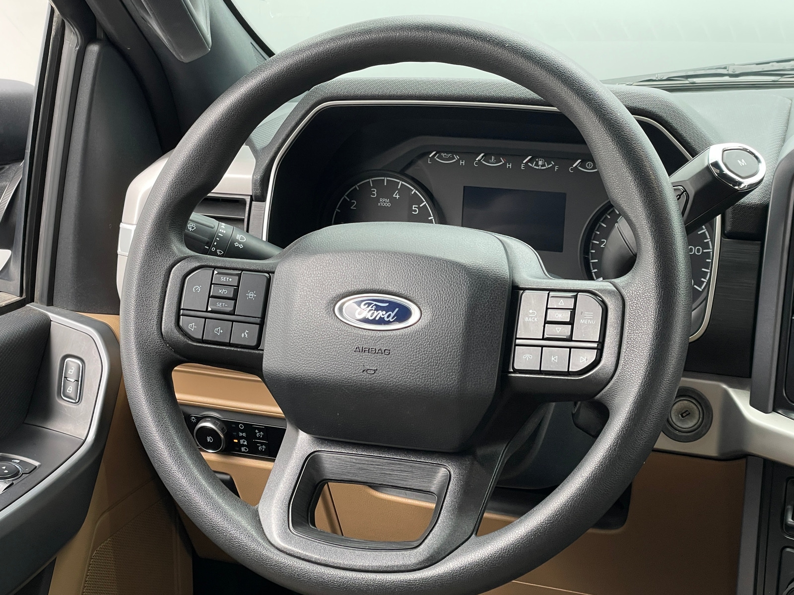Thumbnail: 2023 Ford Econoline - 5