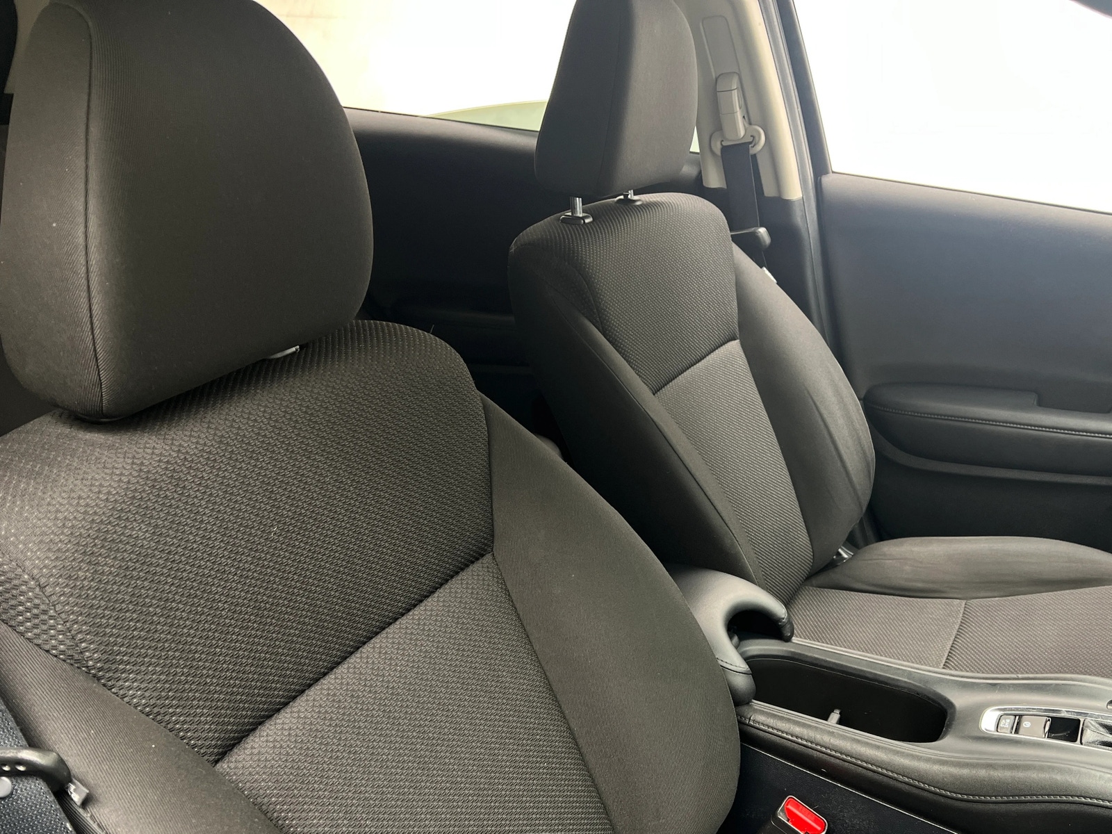 Thumbnail: 2018 Honda HR-V - 2