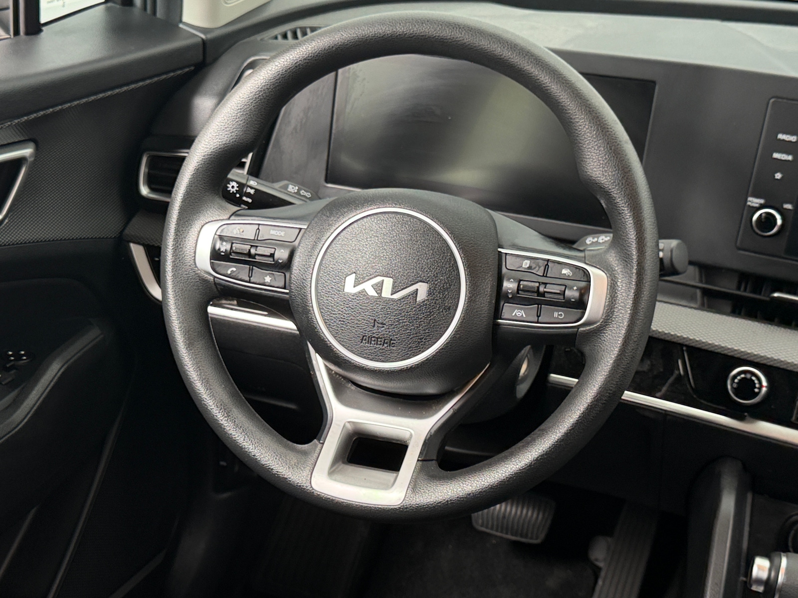 Thumbnail: 2023 Kia Sportage - 5