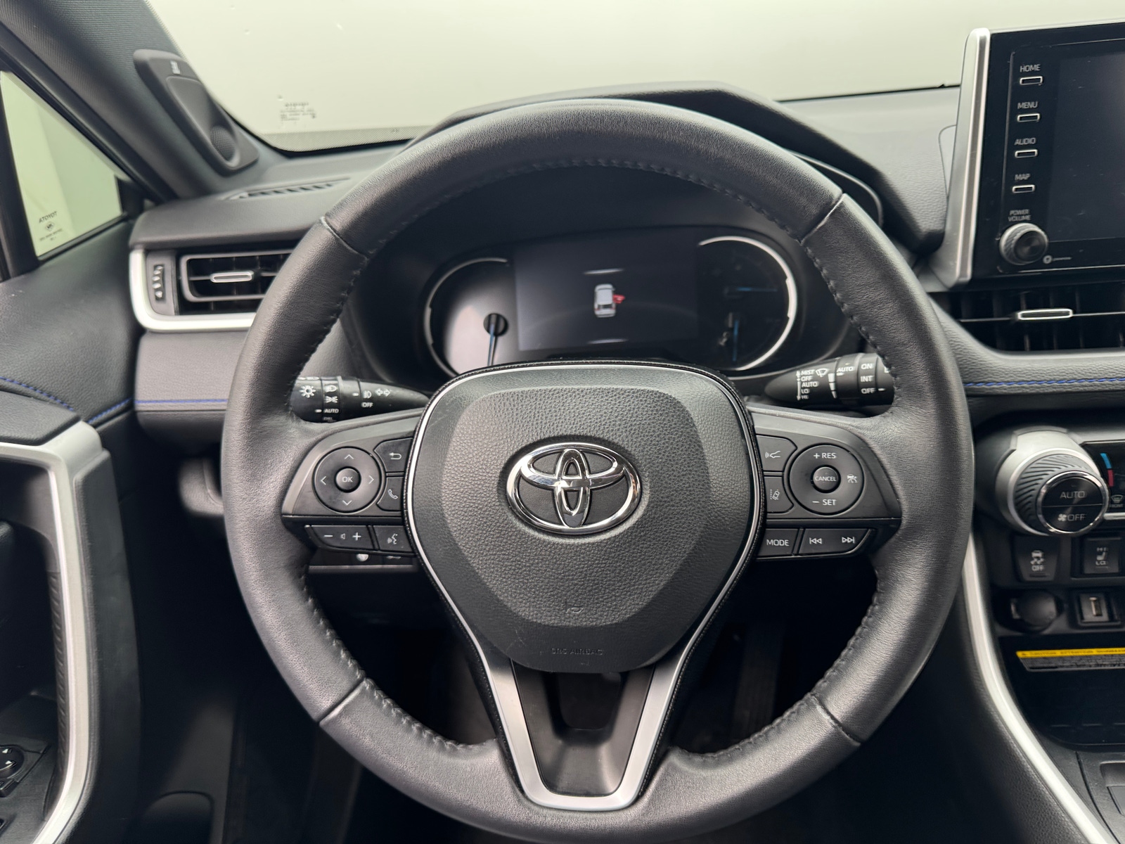 Thumbnail: 2021 Toyota RAV4 - 5