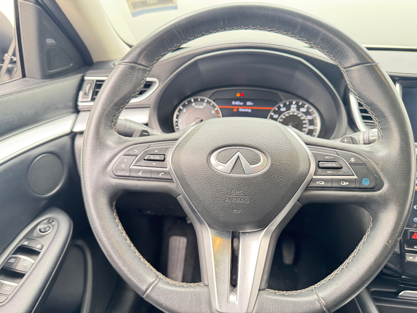 Thumbnail: 2021 INFINITI QX50 - 4