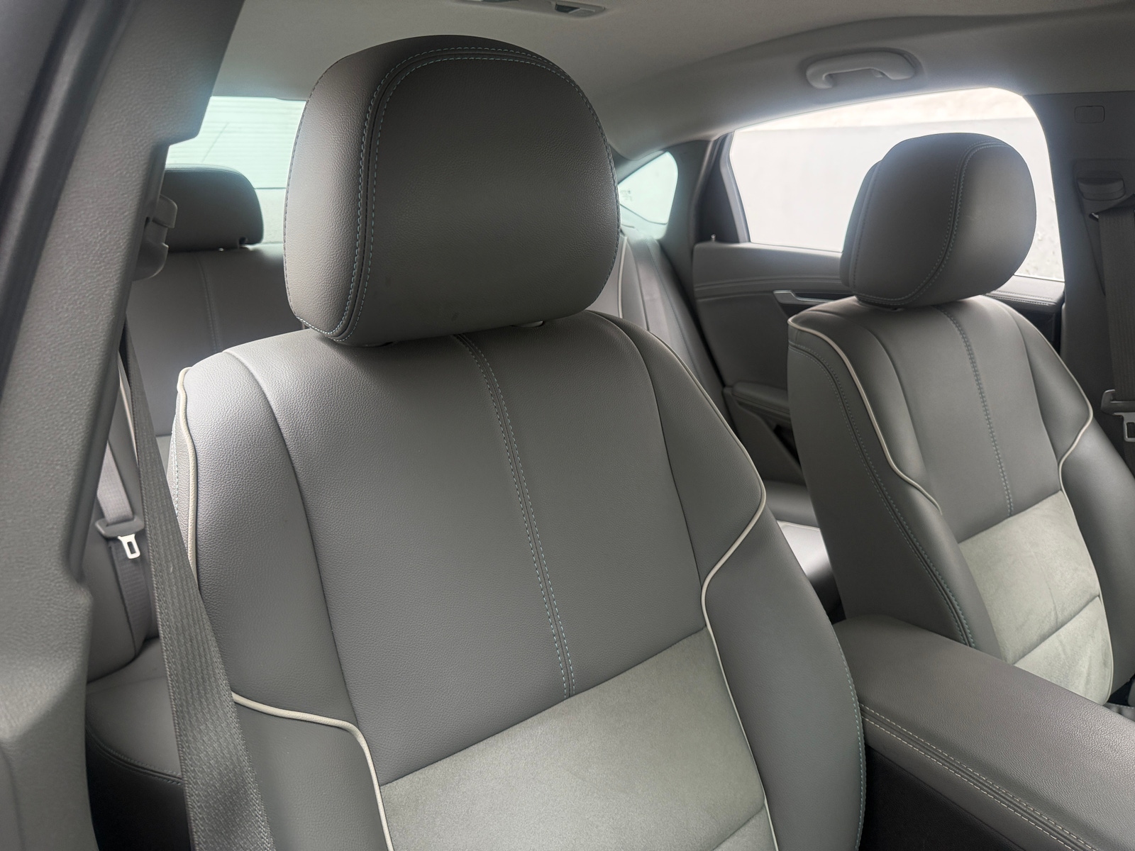 Thumbnail: 2014 Chevrolet Impala - 2