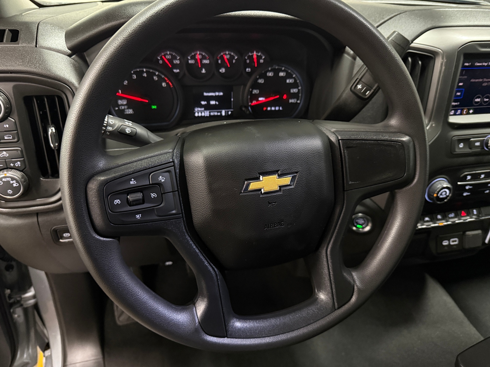 Thumbnail: 2025 Chevrolet Silverado 1500 - 5