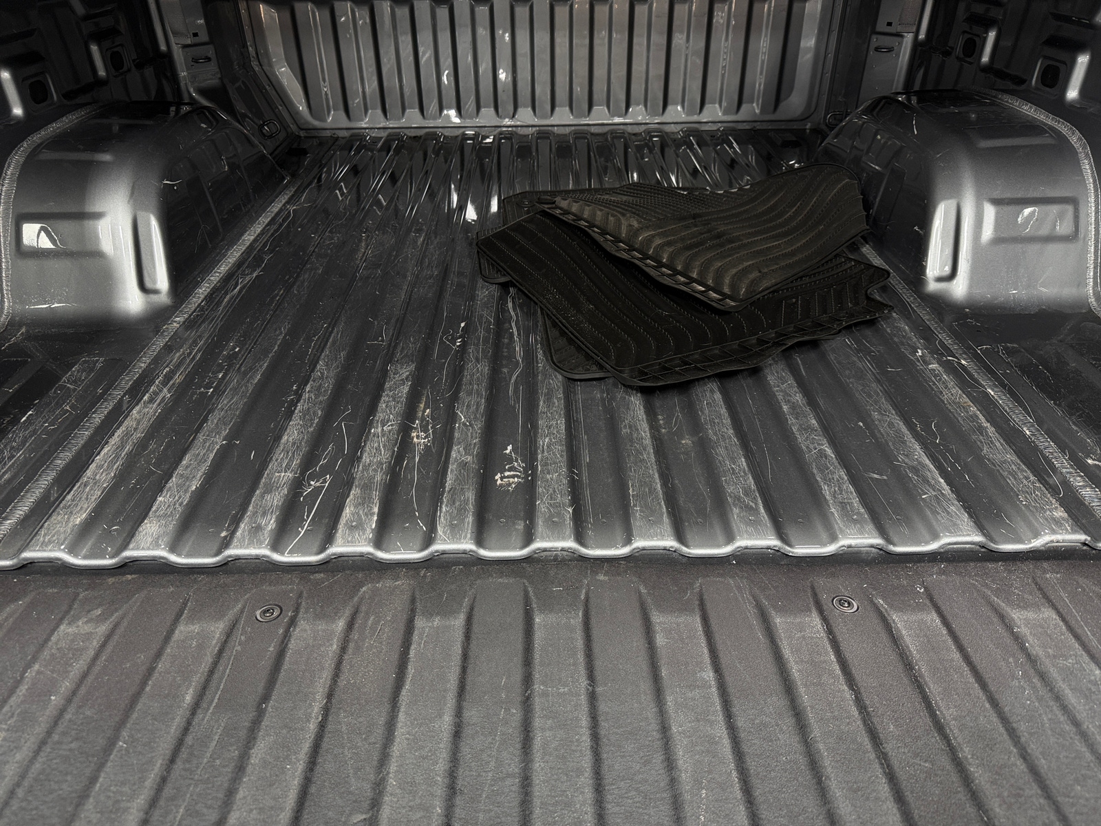 Thumbnail: 2025 Chevrolet Silverado 1500 - 7