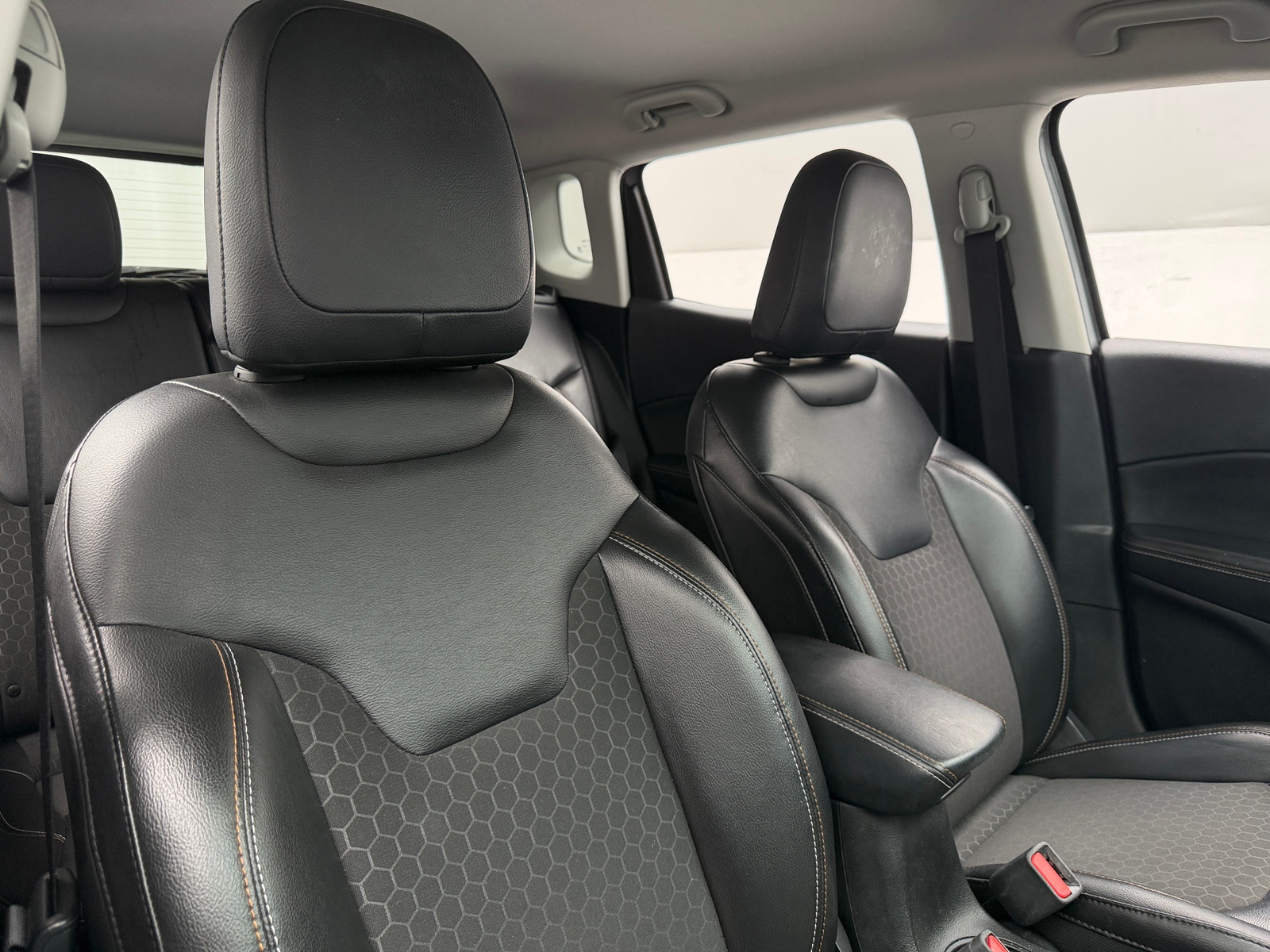 Thumbnail: 2018 Jeep Compass - 2