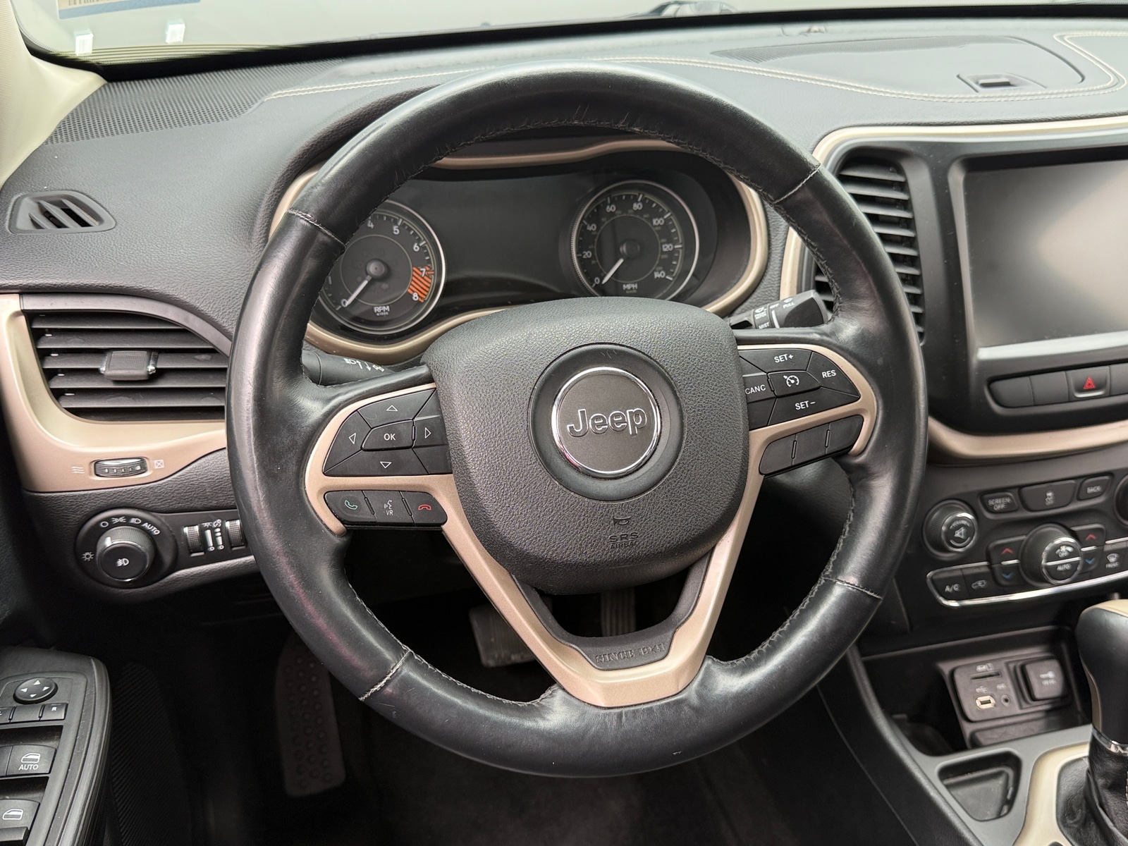 Thumbnail: 2014 Jeep Cherokee - 4