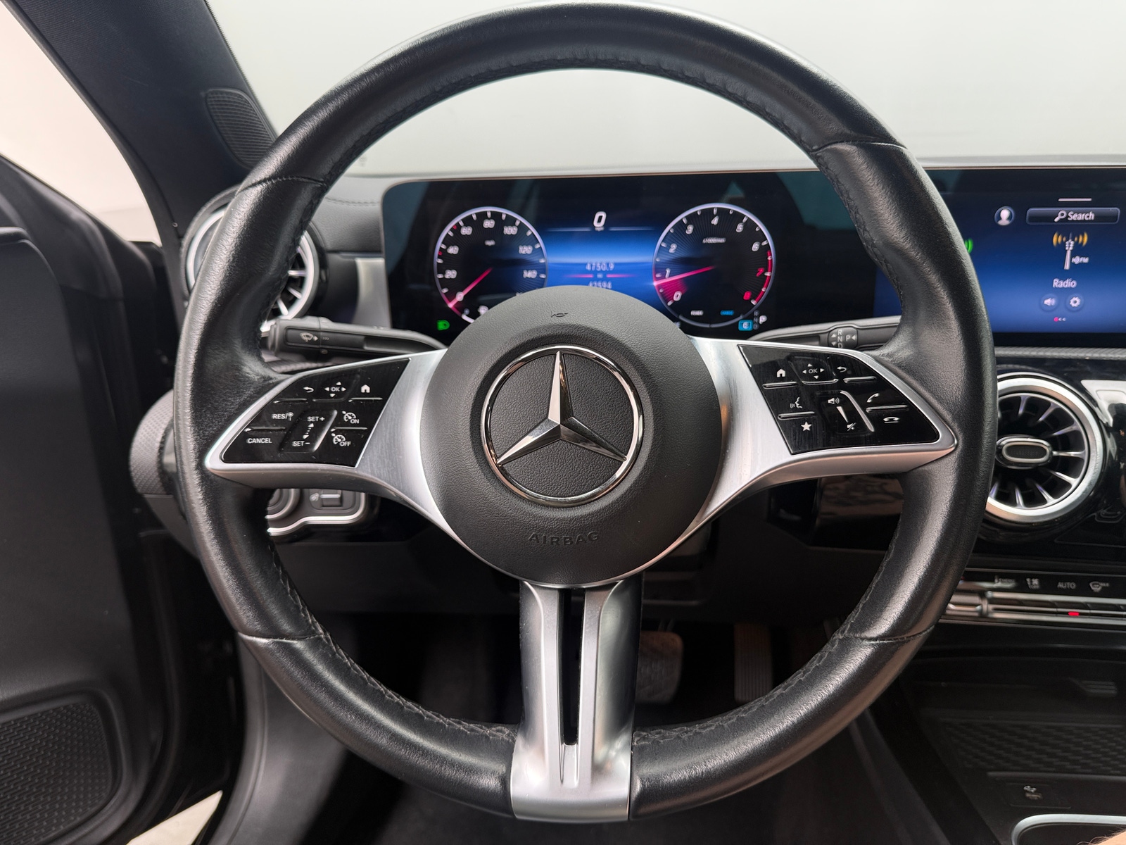 Thumbnail: 2025 Mercedes-Benz CLA - 5