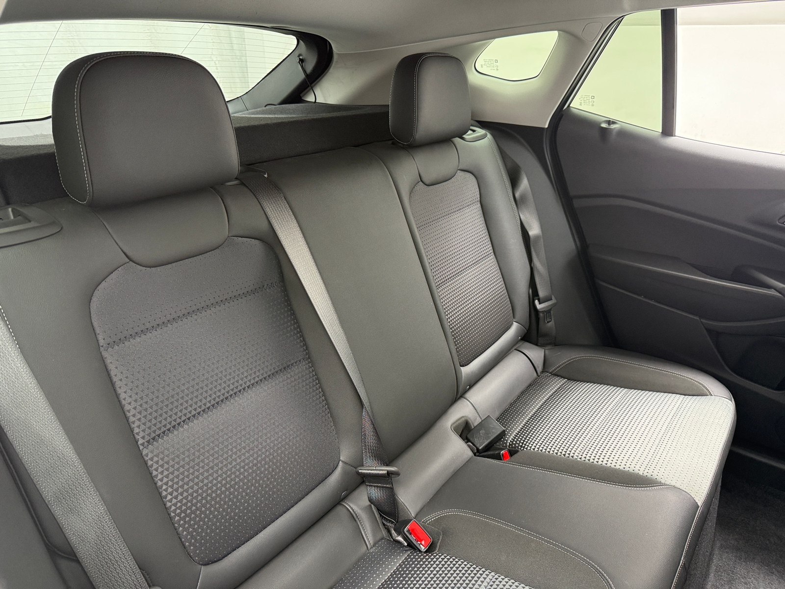 Thumbnail: 2025 Chevrolet Trax - 6