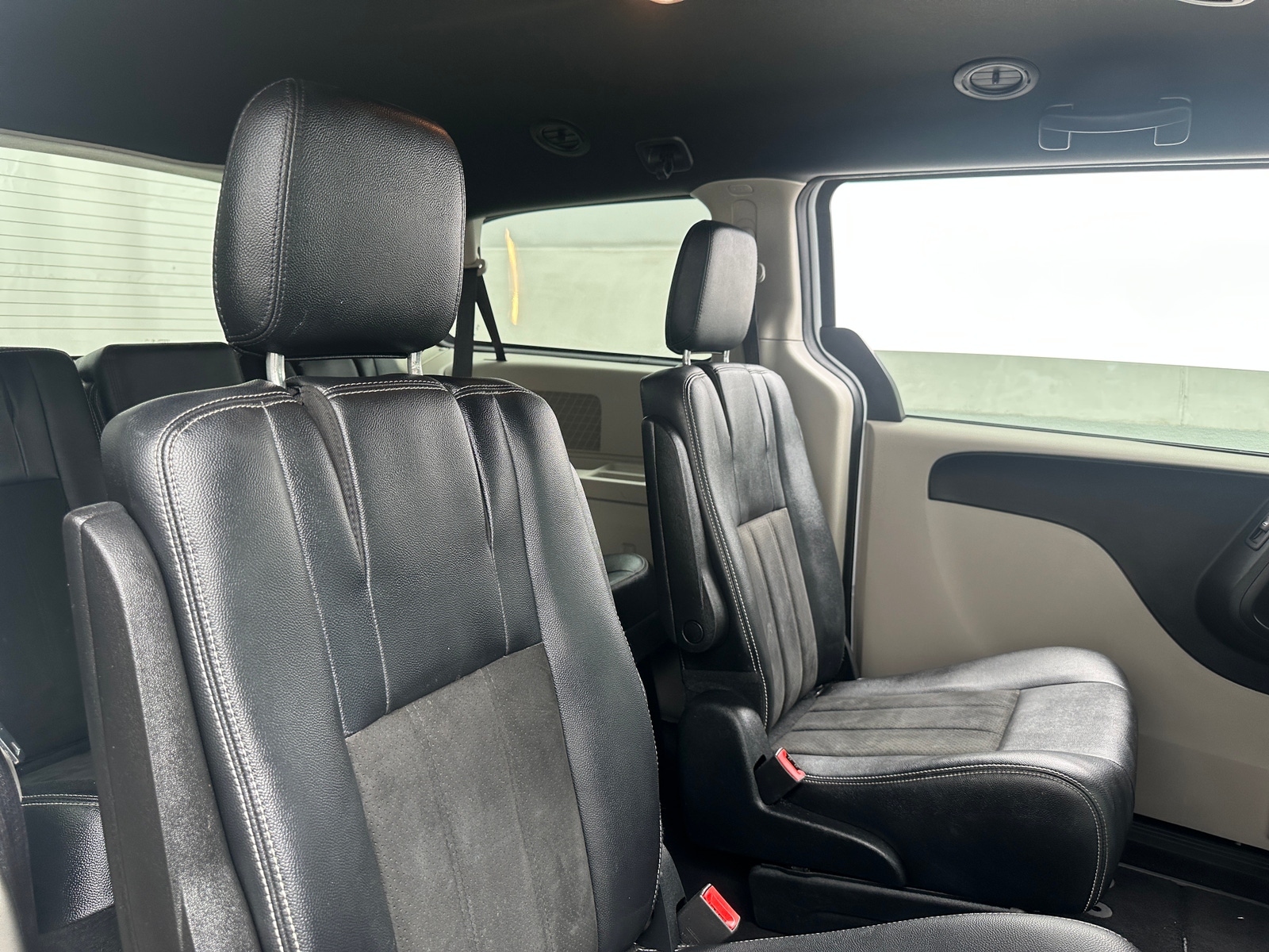 Thumbnail: 2019 Dodge Grand Caravan - 5