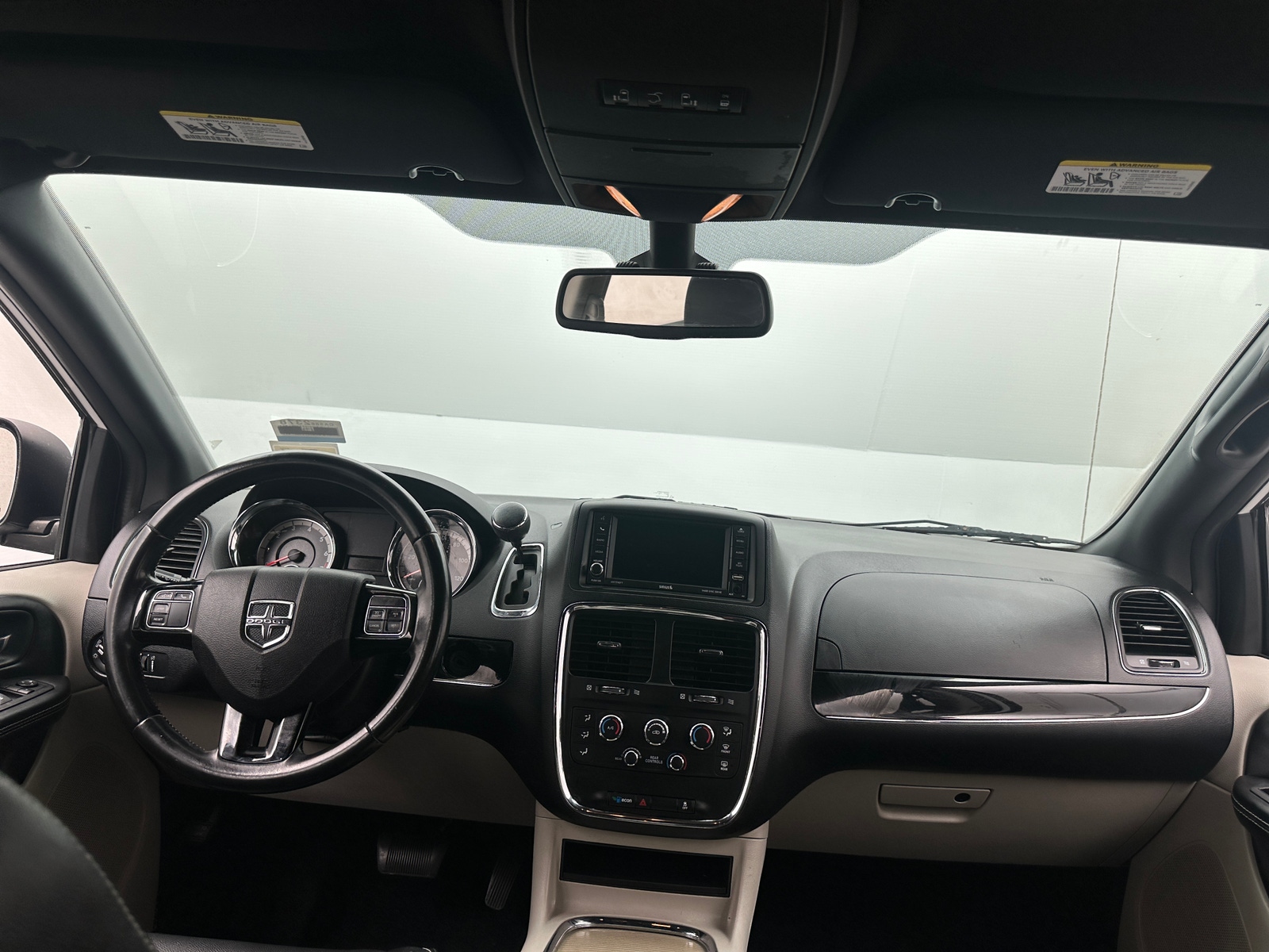 Thumbnail: 2019 Dodge Grand Caravan - 2