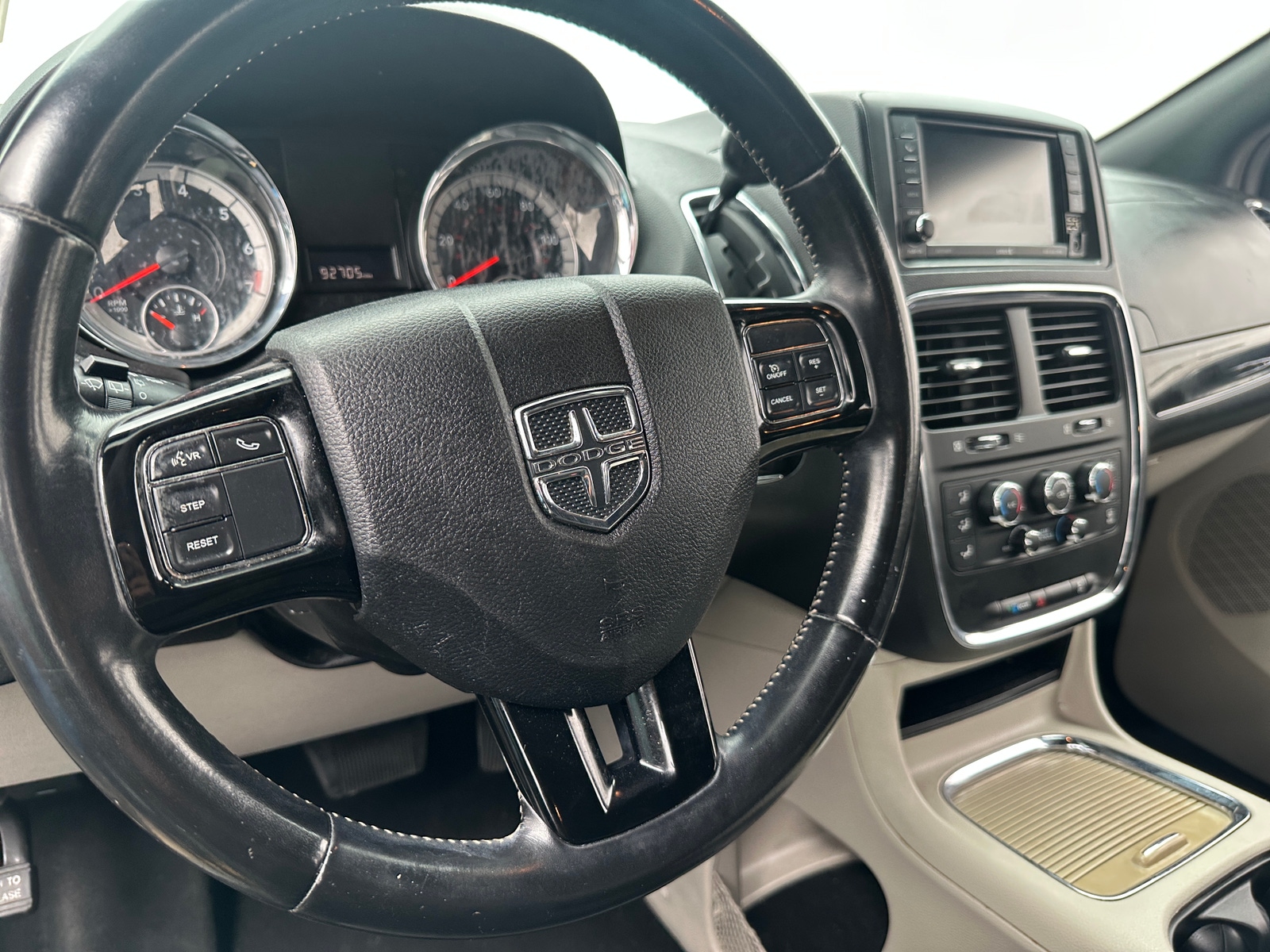Thumbnail: 2019 Dodge Grand Caravan - 4