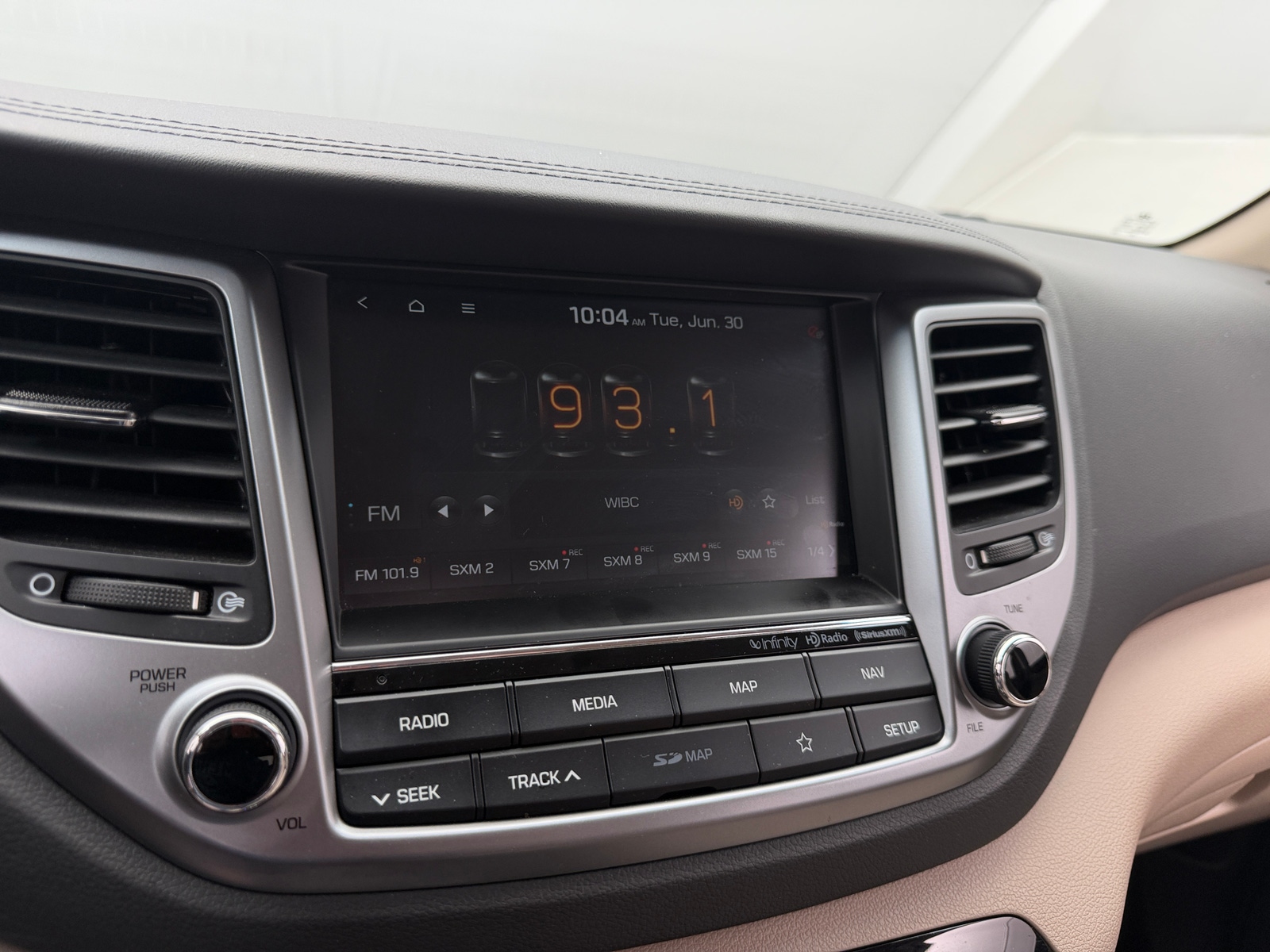 Thumbnail: 2018 Hyundai Tucson - 3