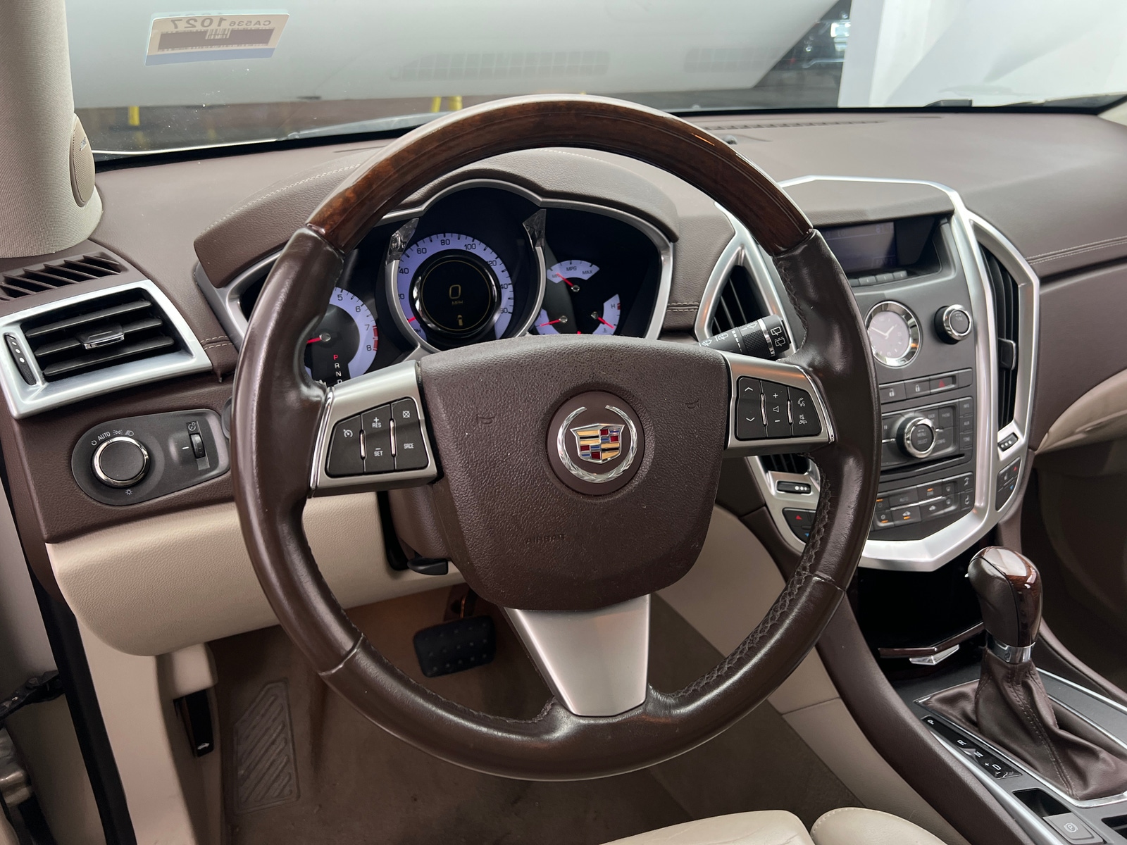 Thumbnail: 2011 Cadillac SRX - 4