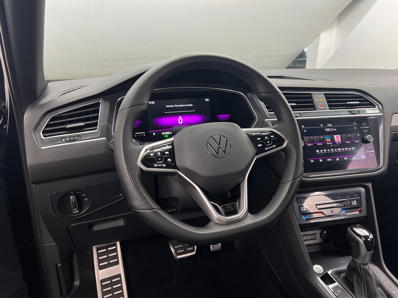 Thumbnail: 2022 Volkswagen Tiguan - 4