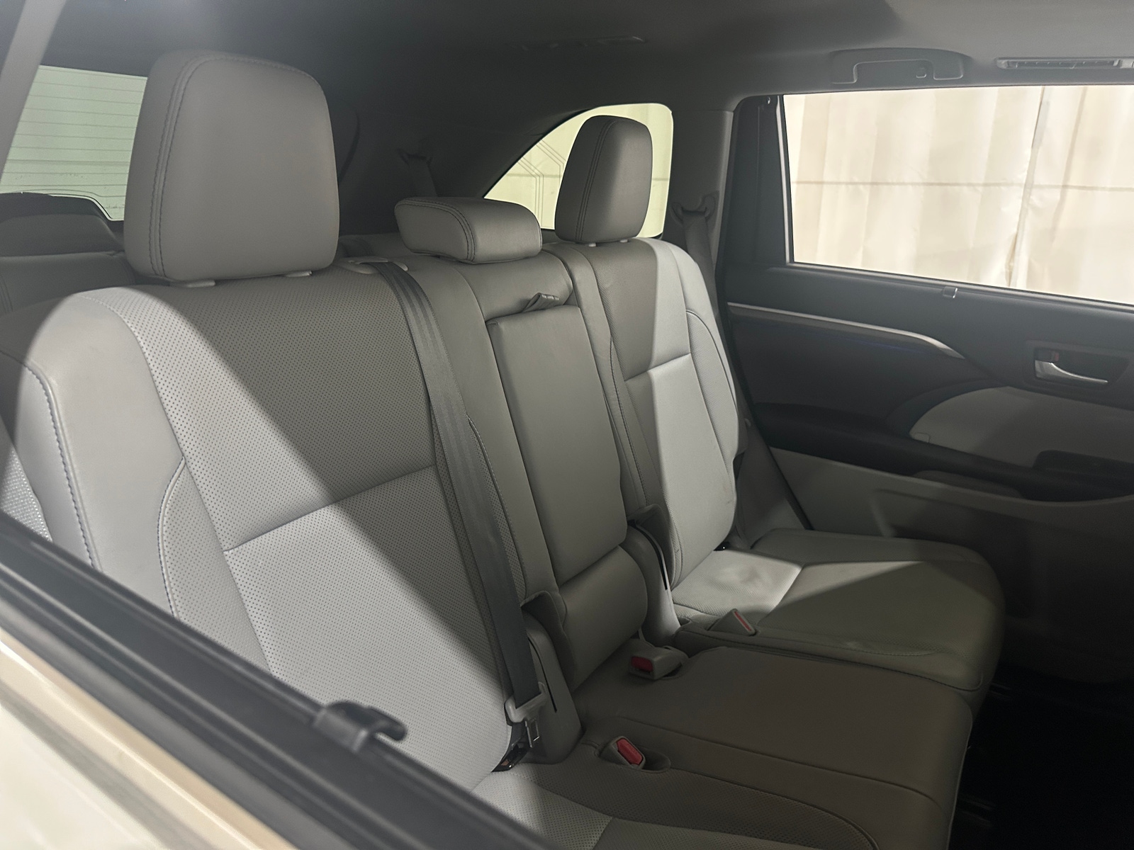 Thumbnail: 2017 Toyota Highlander - 5