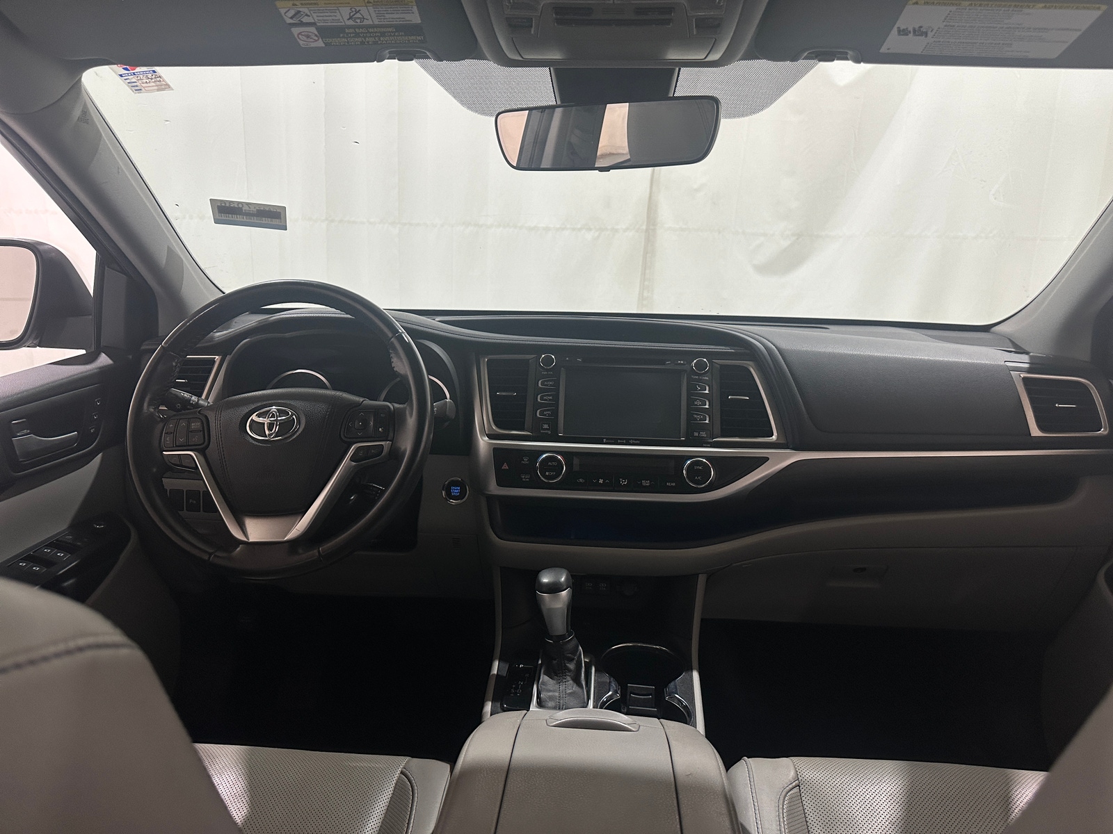 Thumbnail: 2017 Toyota Highlander - 2