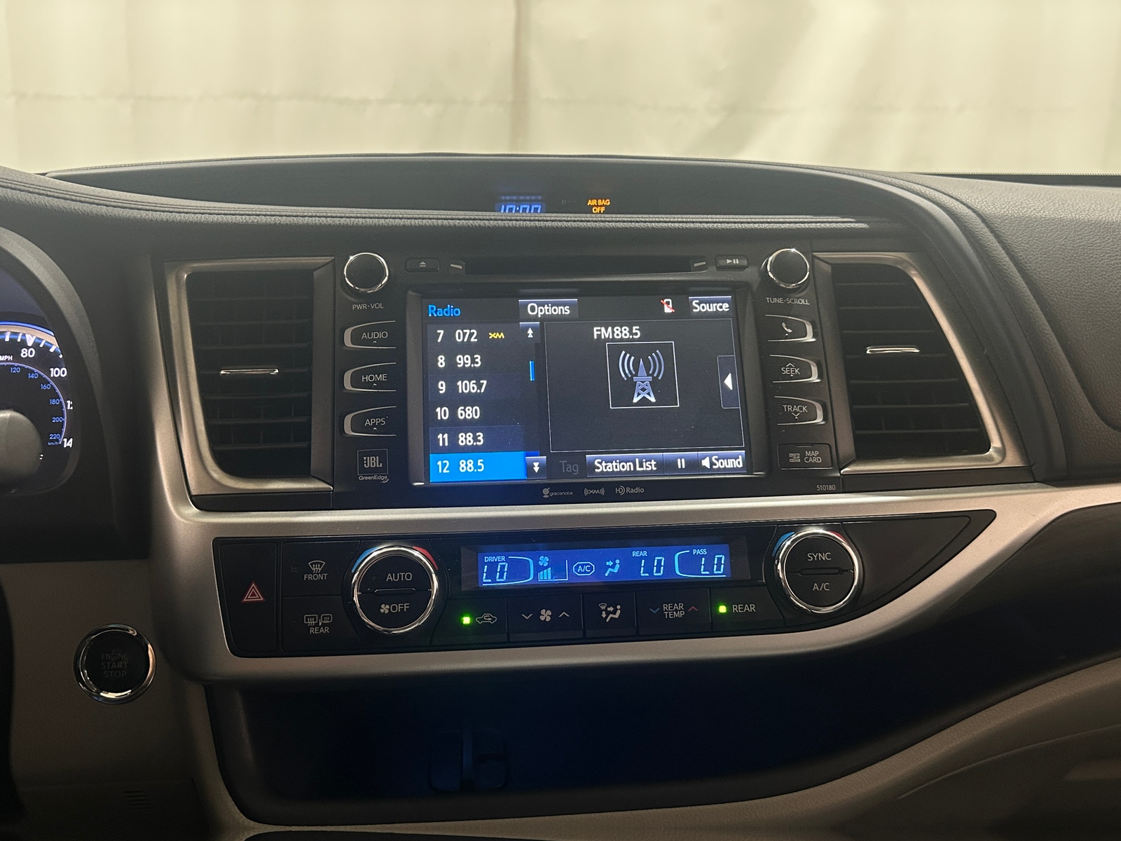 Thumbnail: 2017 Toyota Highlander - 3