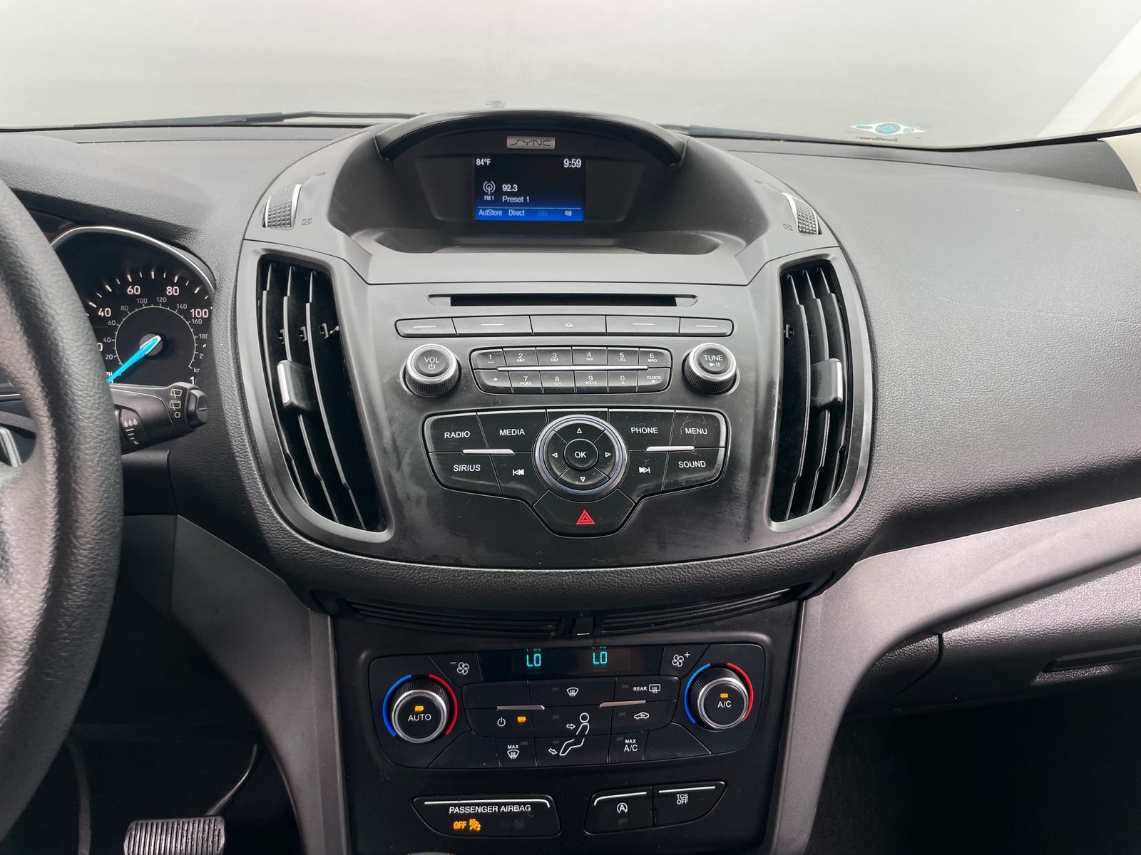 Thumbnail: 2017 Ford Escape - 4
