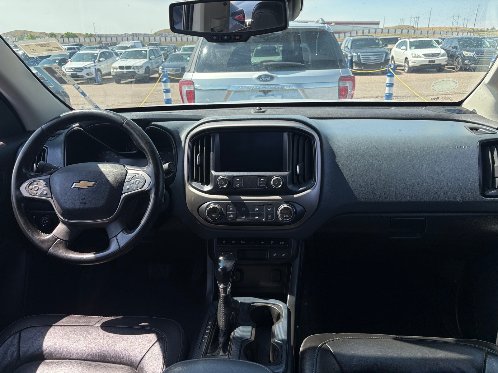 Thumbnail: 2022 Chevrolet Colorado - 3