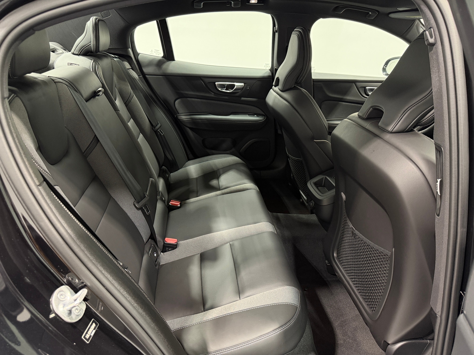 Thumbnail: 2024 Volvo S60 - 6