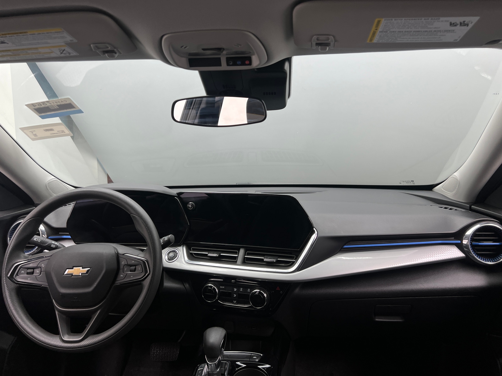 Thumbnail: 2025 Chevrolet Trax - 3