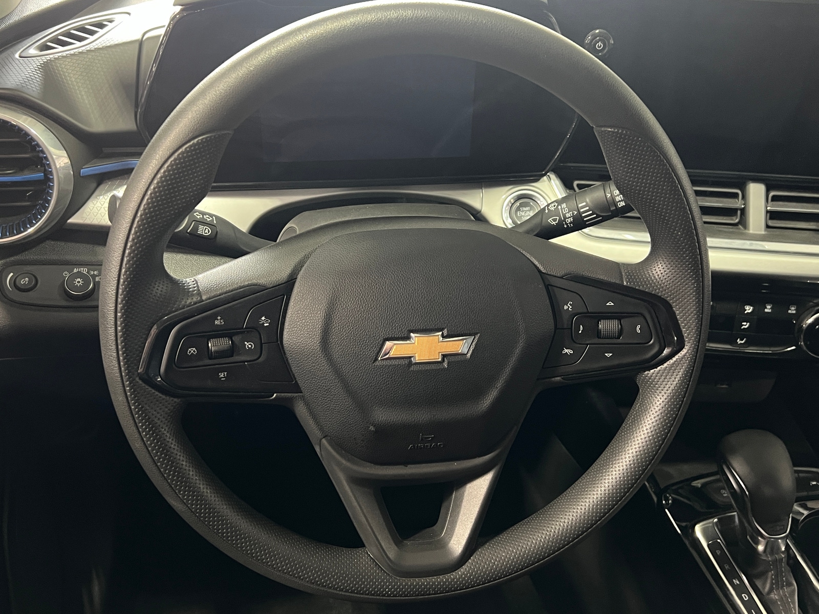 Thumbnail: 2025 Chevrolet Trax - 5