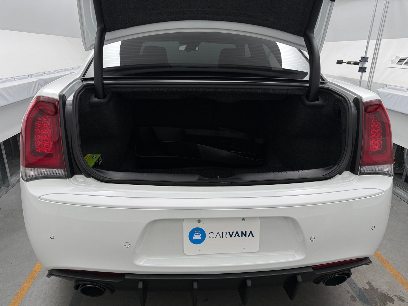 Thumbnail: 2023 Chrysler 300 - 6