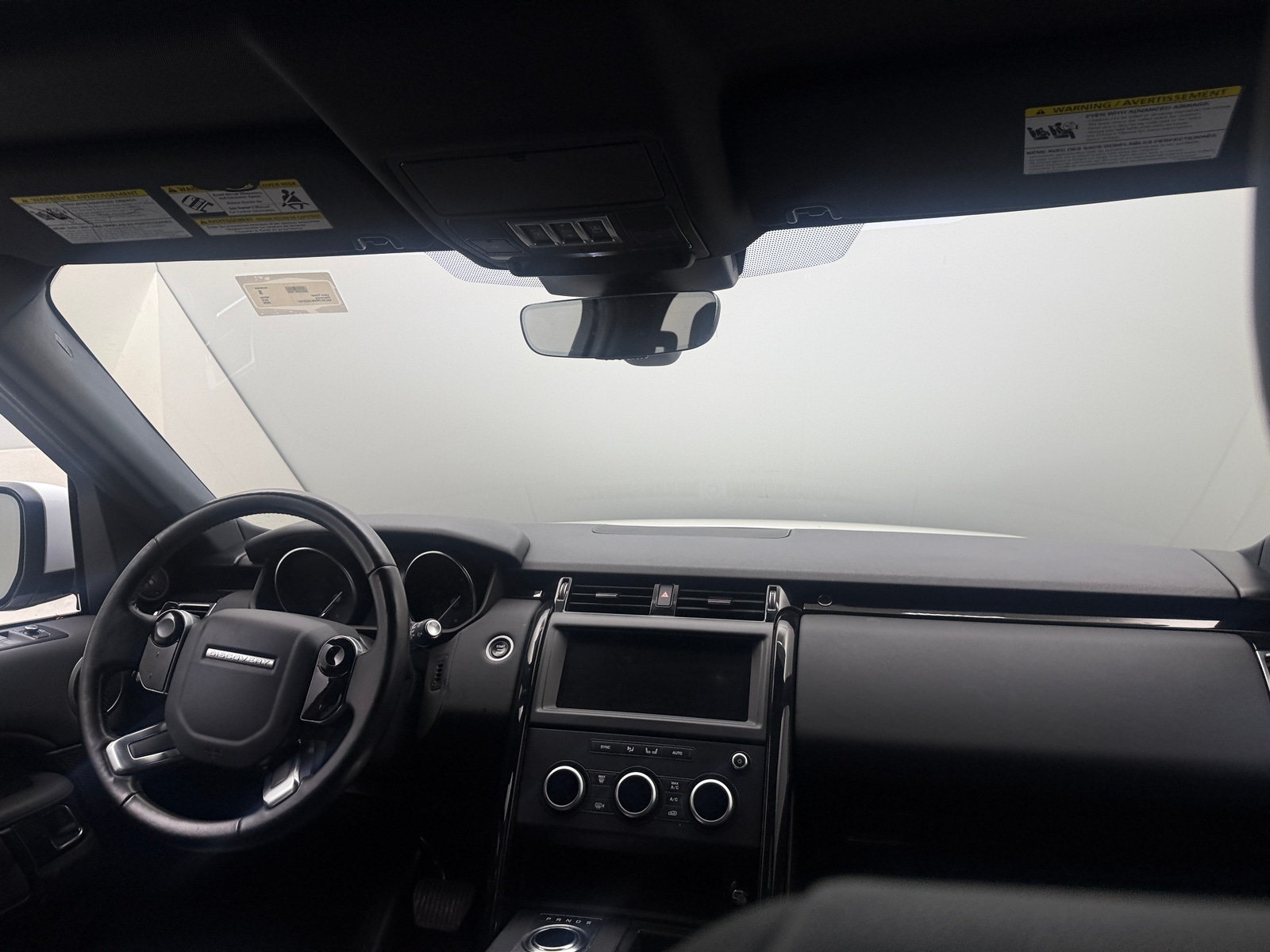 Thumbnail: 2020 Land Rover Discovery - 2
