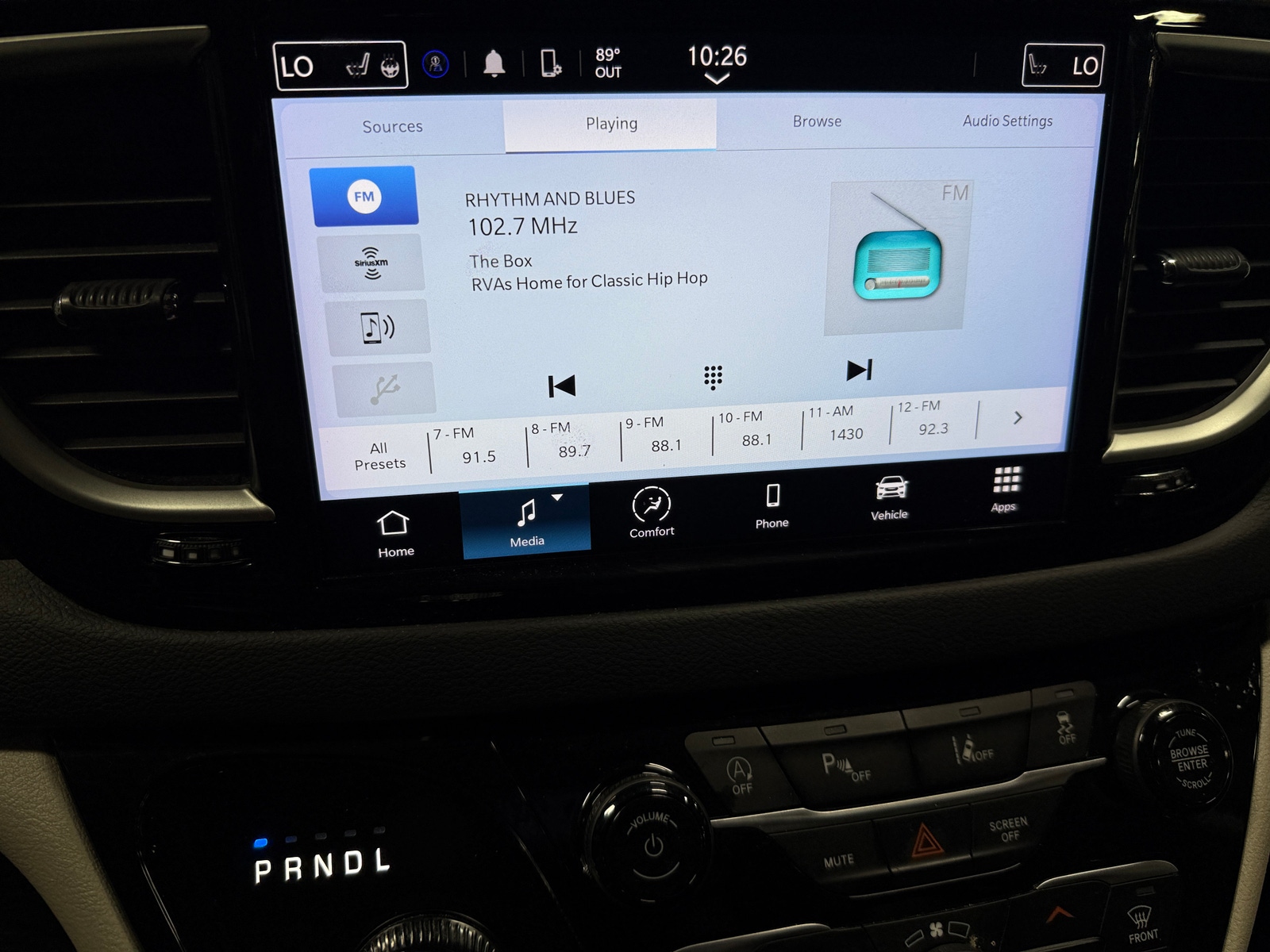 Thumbnail: 2023 Chrysler Pacifica - 3