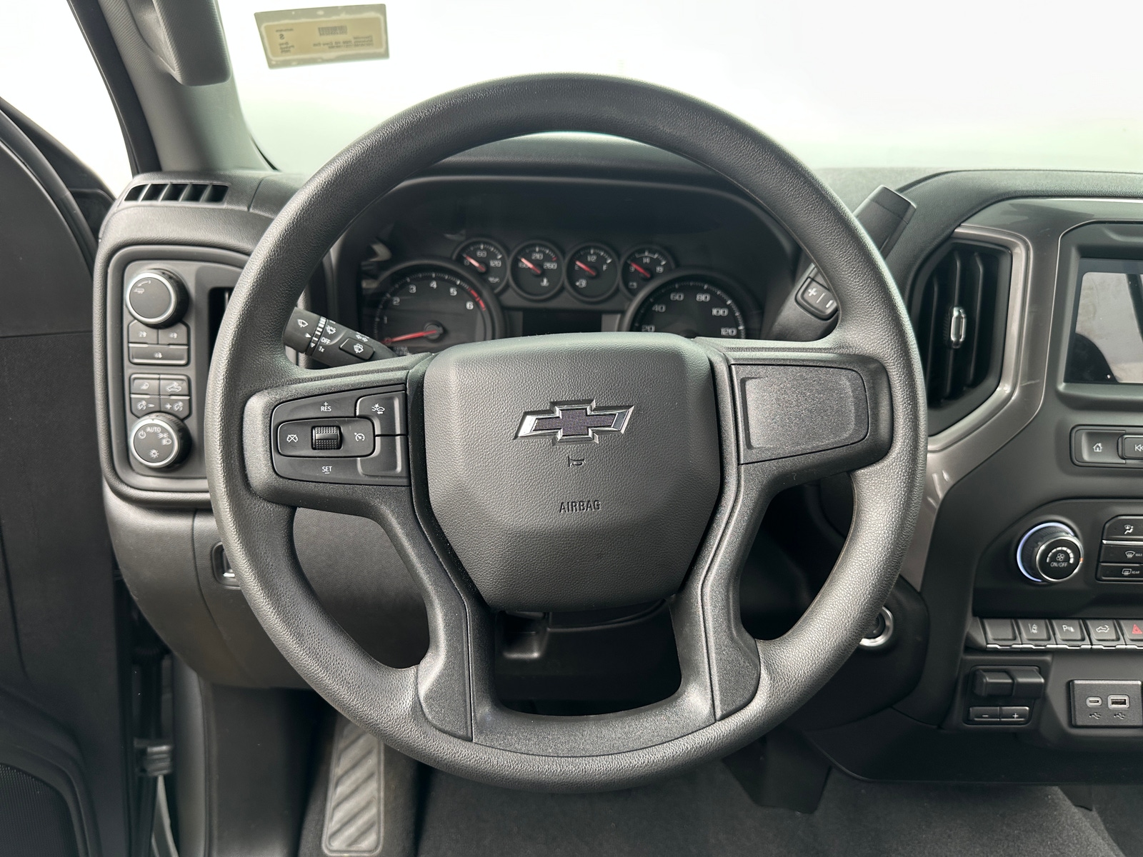 Thumbnail: 2025 Chevrolet Silverado 2500 - 5