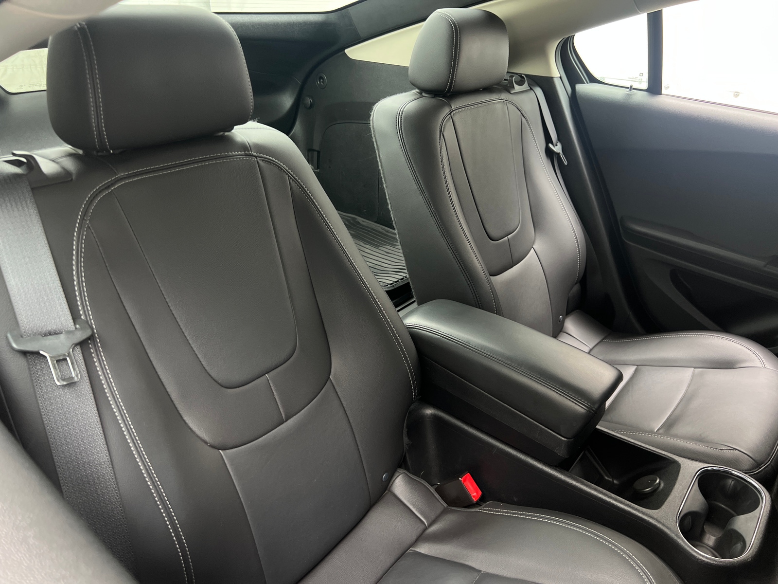 Thumbnail: 2015 Chevrolet Volt - 5