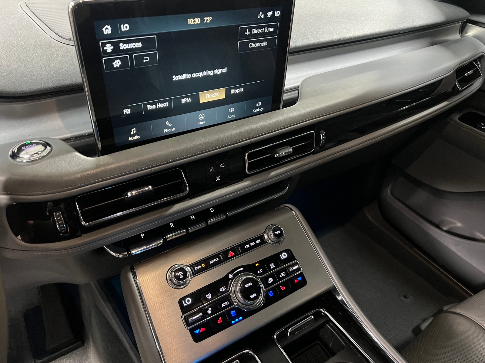 Thumbnail: 2020 Lincoln Aviator - 3