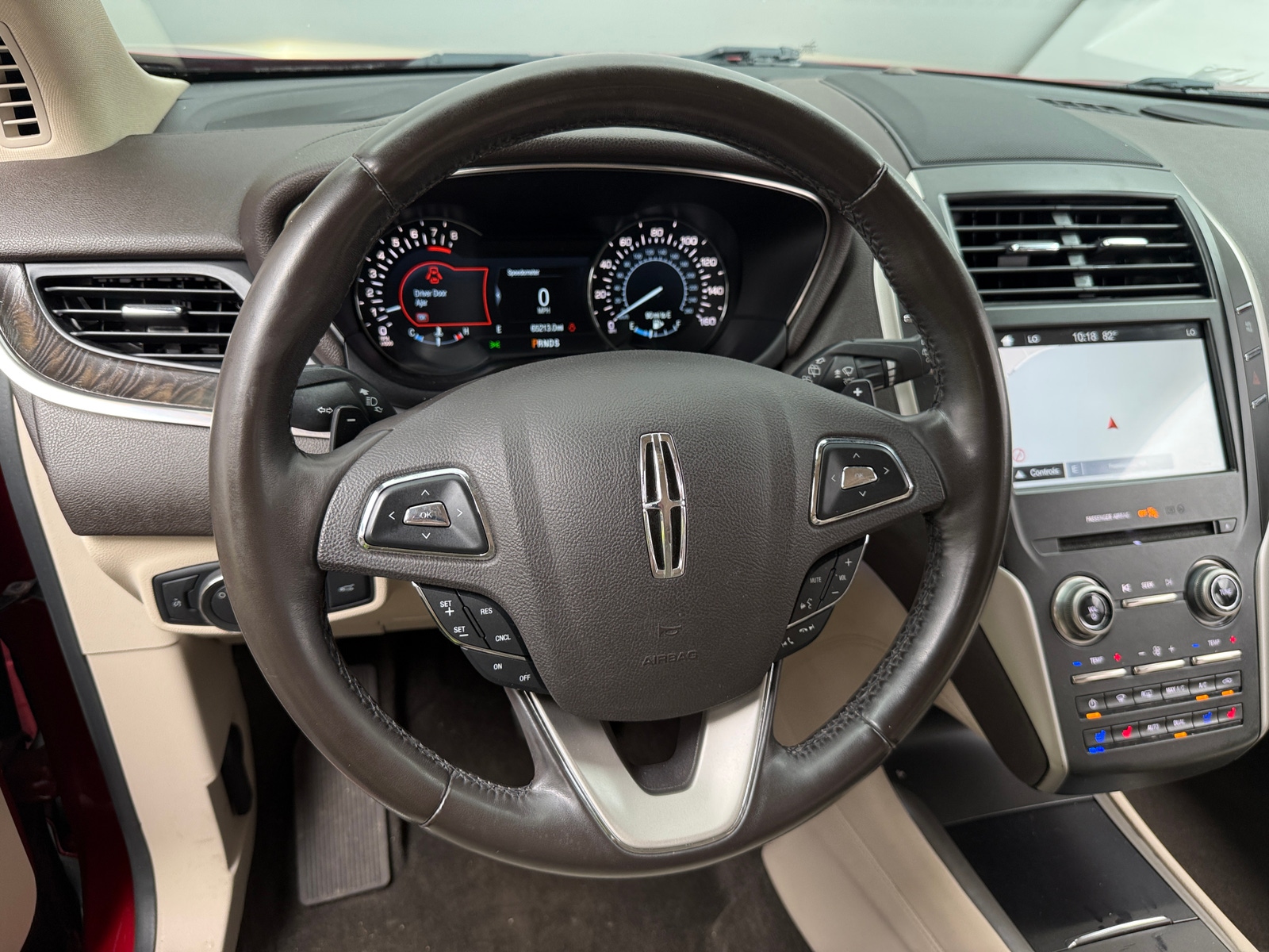 Thumbnail: 2017 Lincoln MKC - 4