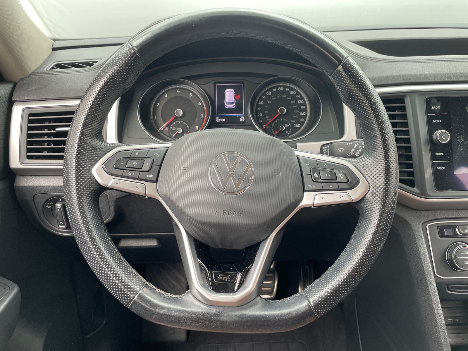 Thumbnail: 2021 Volkswagen Atlas - 4