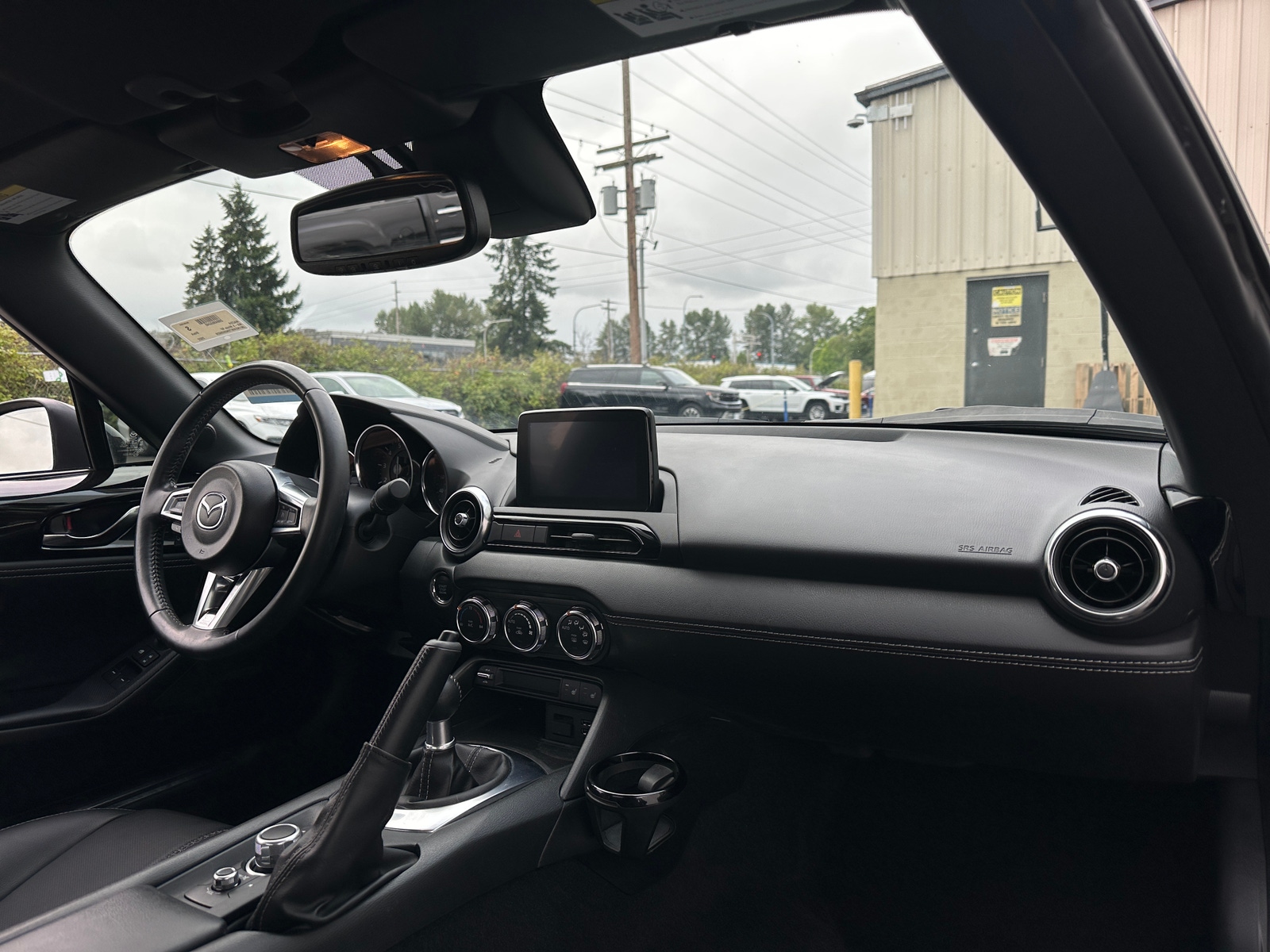 Thumbnail: 2022 Mazda MX-5 Miata - 2