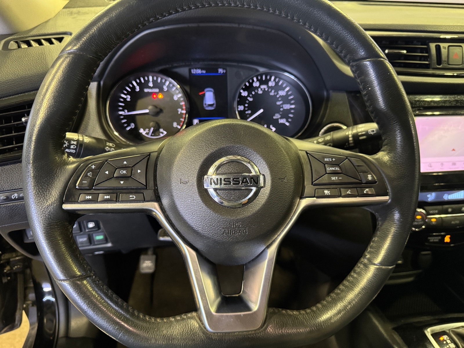 Thumbnail: 2018 Nissan Rogue - 5