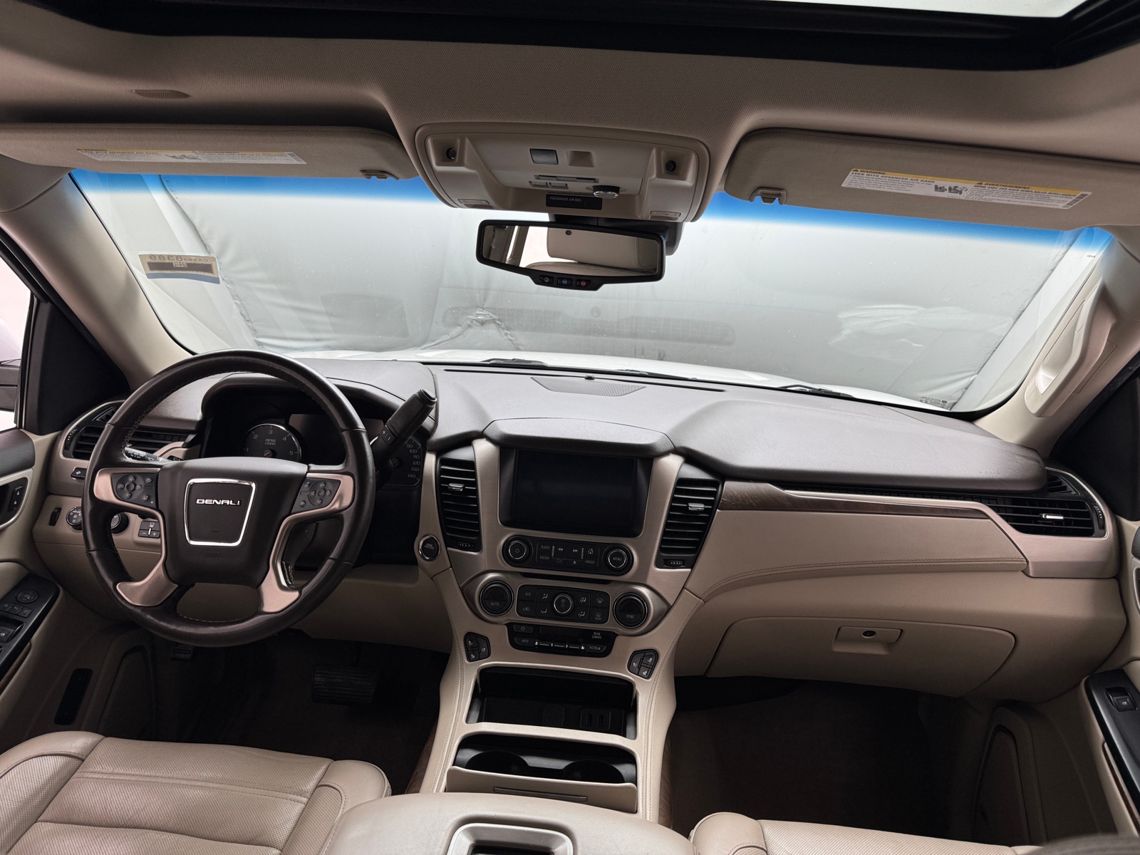 Thumbnail: 2019 GMC Yukon XL - 2