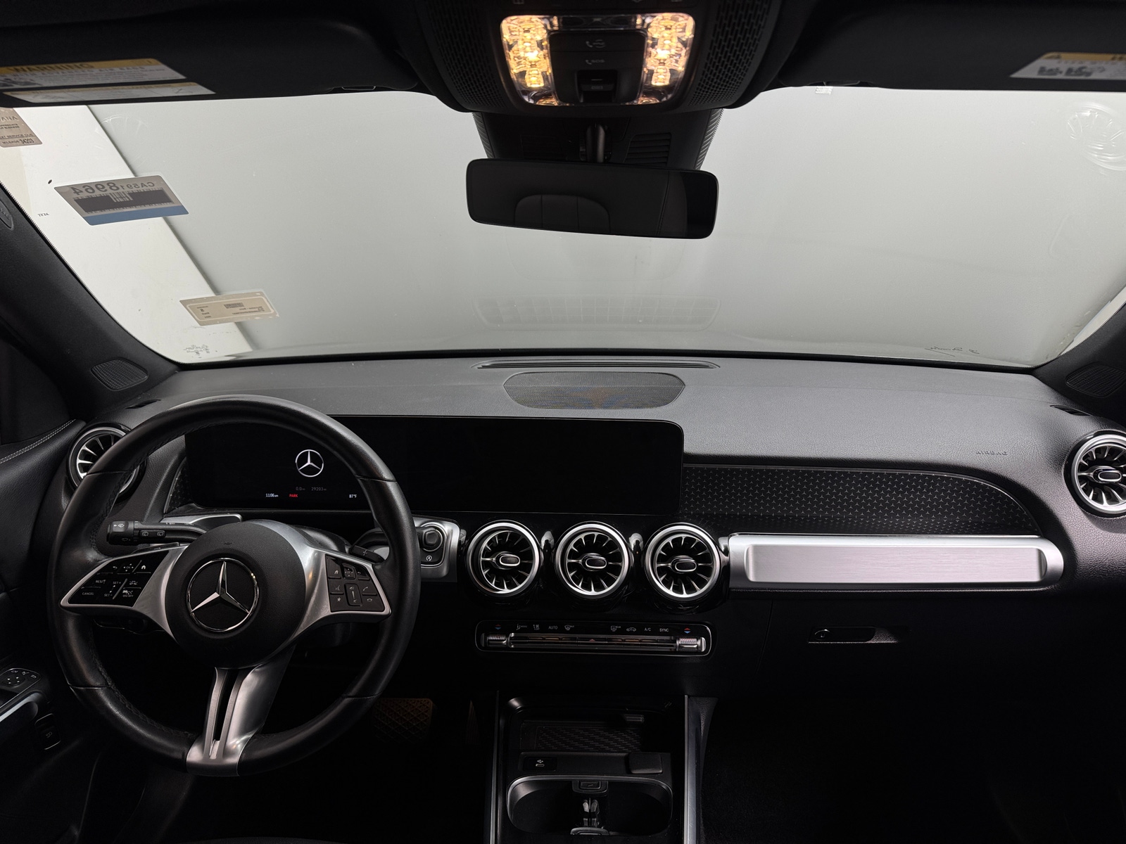 Thumbnail: 2024 Mercedes-Benz GLB - 2
