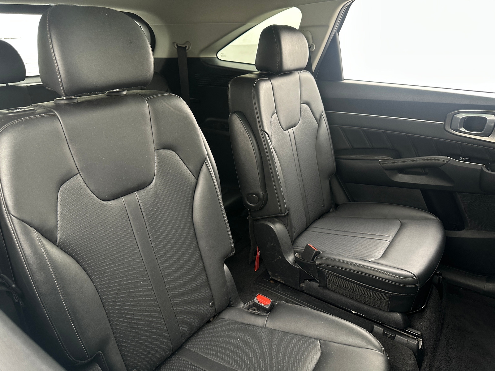Thumbnail: 2022 Kia Sorento - 5