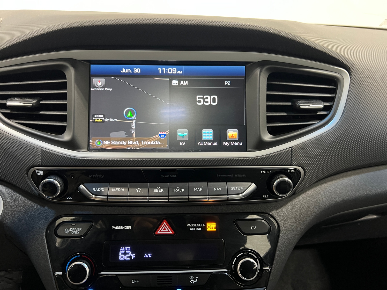 Thumbnail: 2019 Hyundai Ioniq - 3