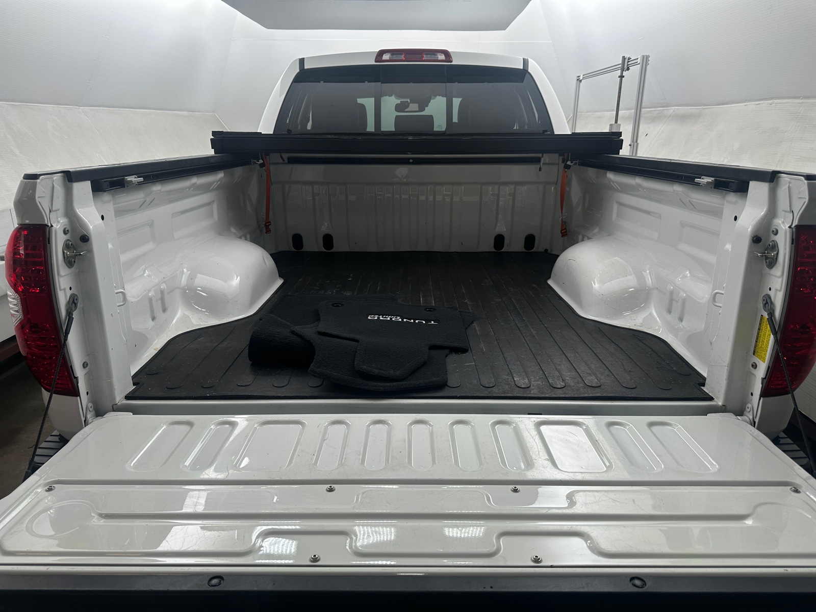 Thumbnail: 2019 Toyota Tundra - 6